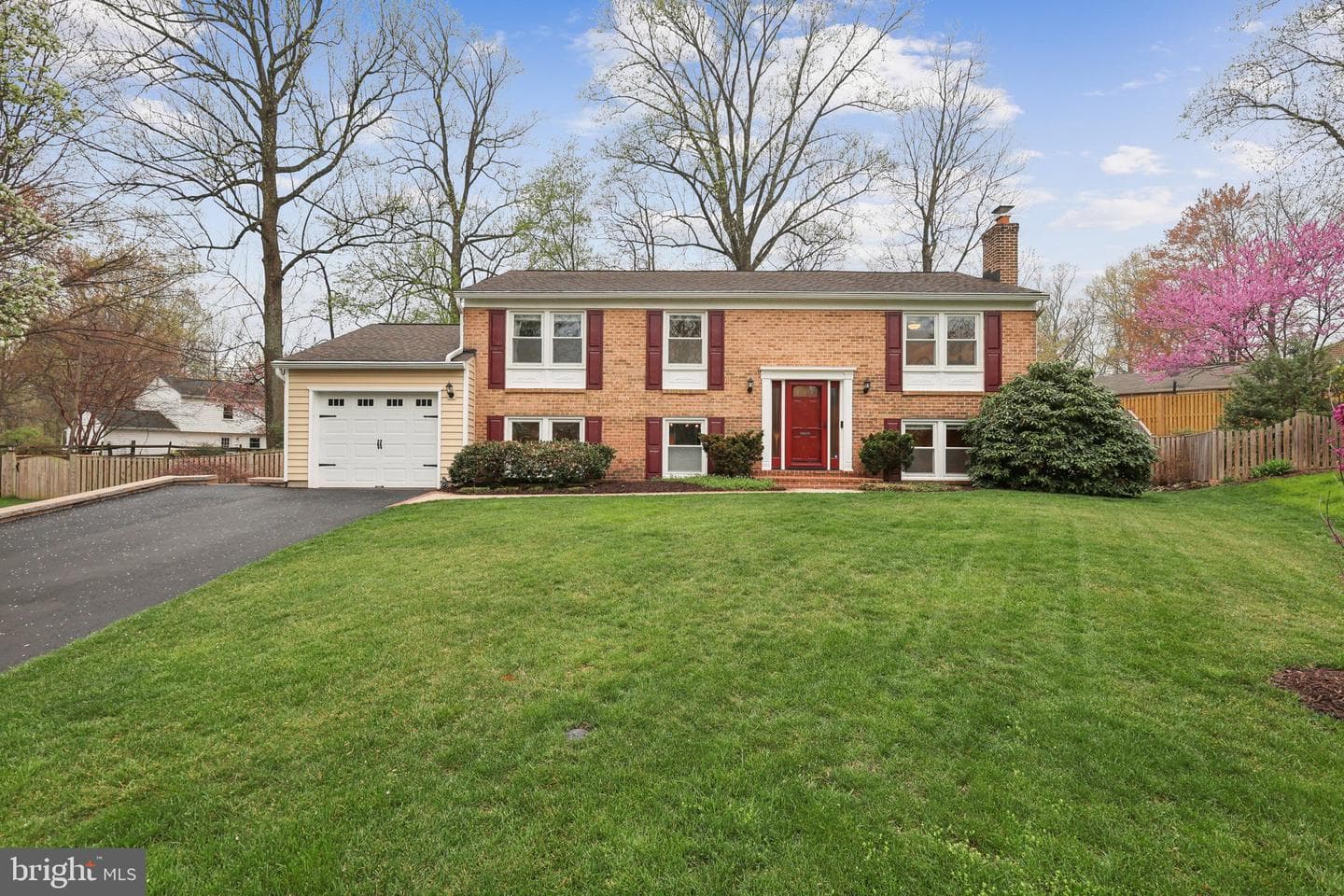 1550 Powells Tavern Place photo 1