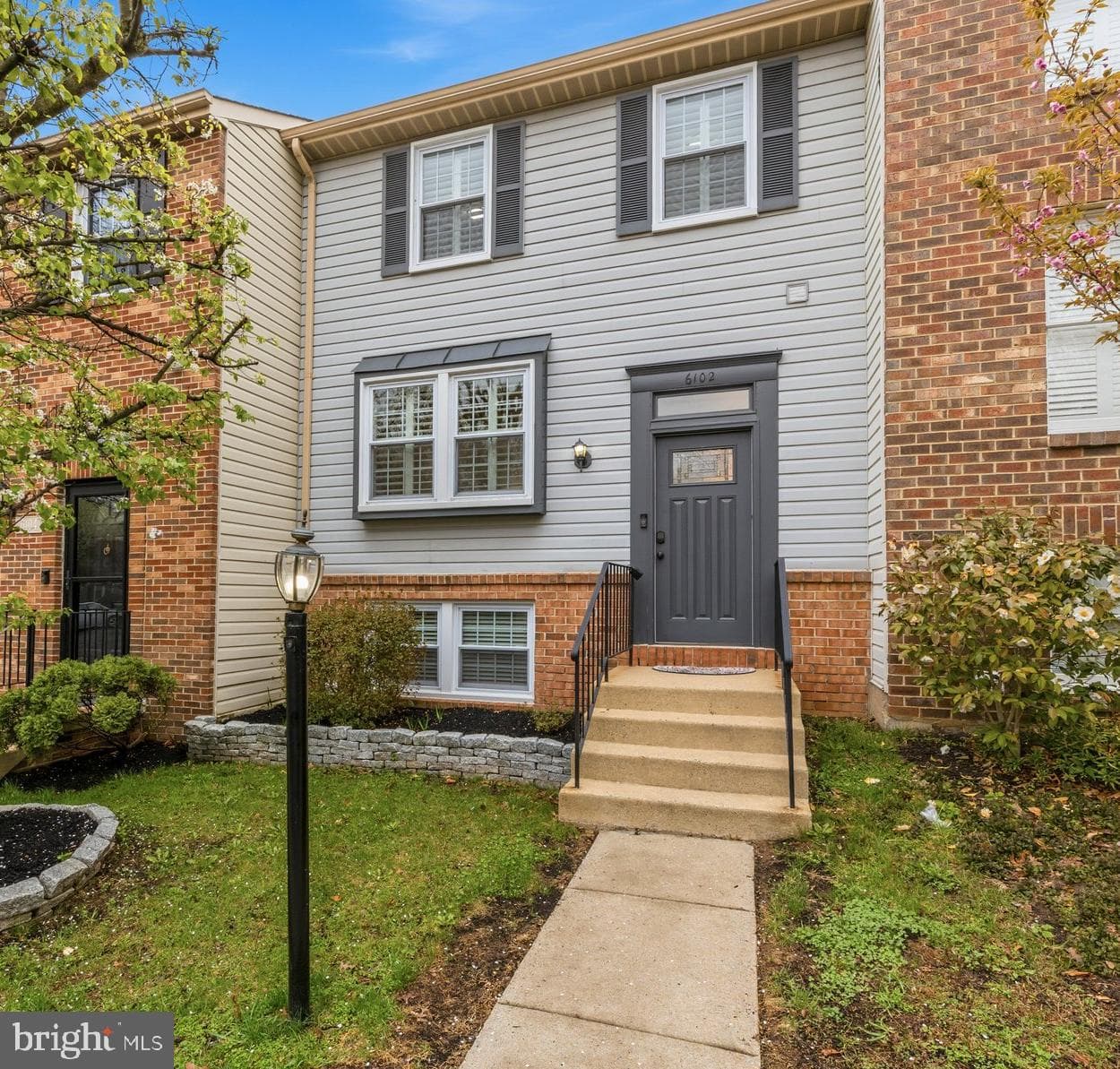 6102 Gardenia Court photo 1