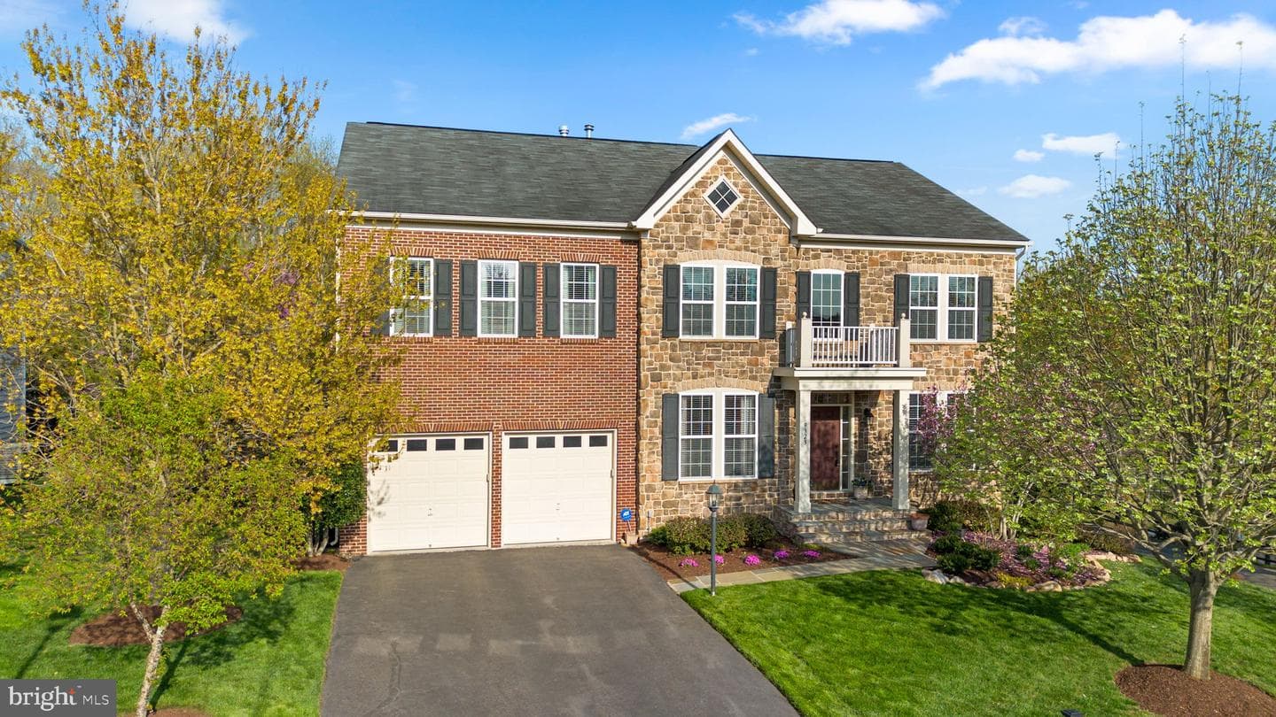 9323 Castle Hill Road