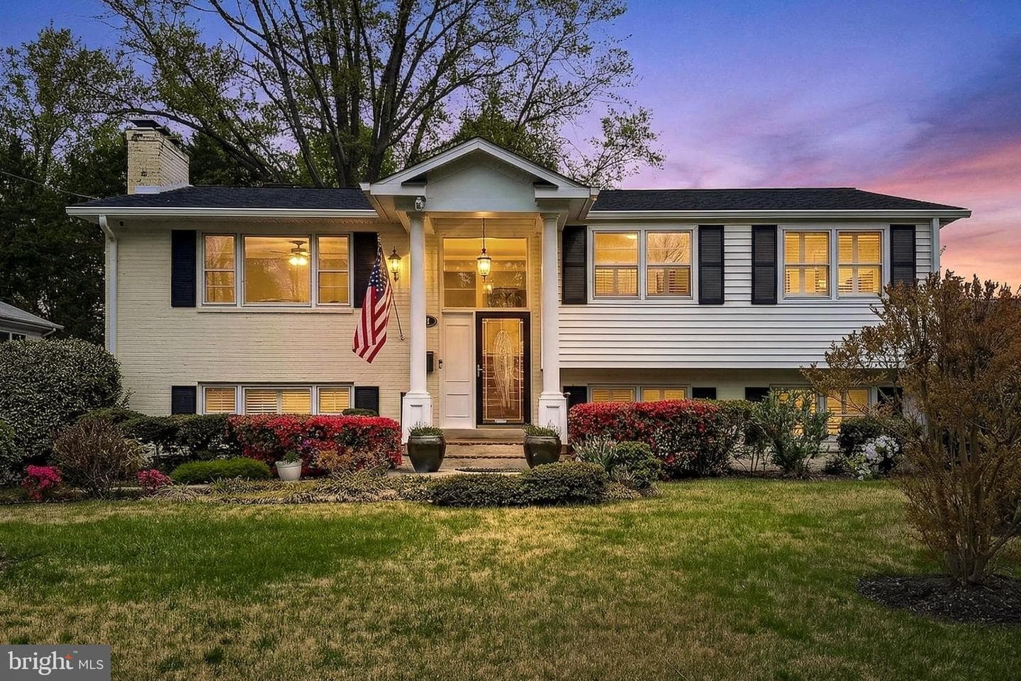 7052 Wardell St, Annandale
