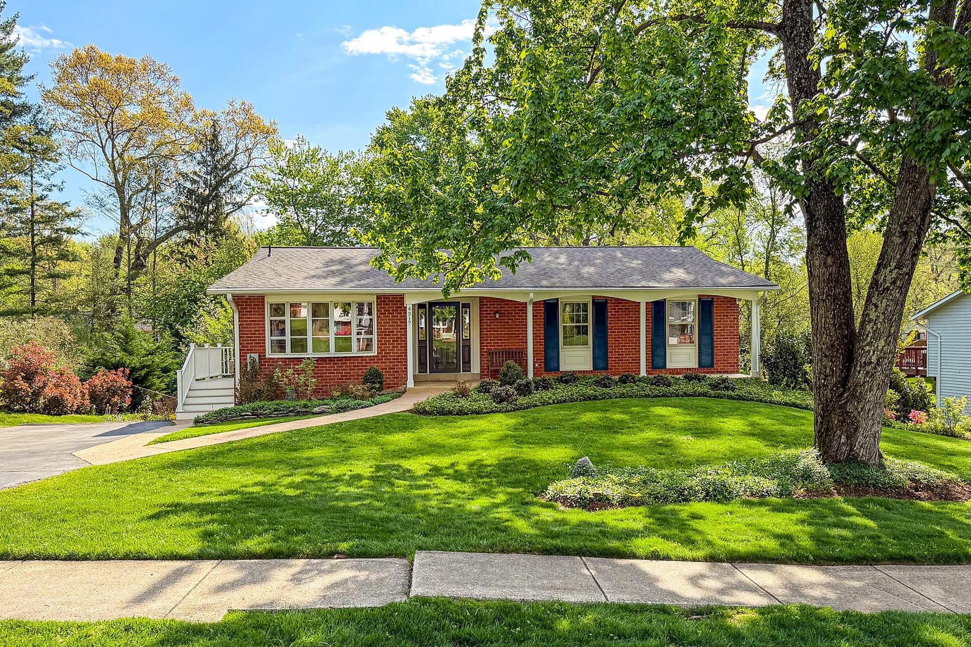 4317 Selkirk Drive