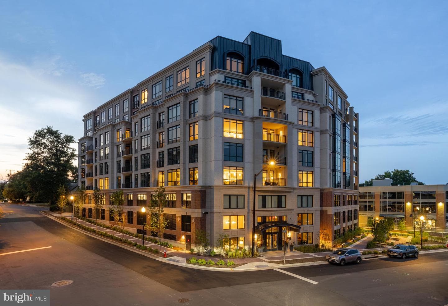 6718 Lowell Avenue #507