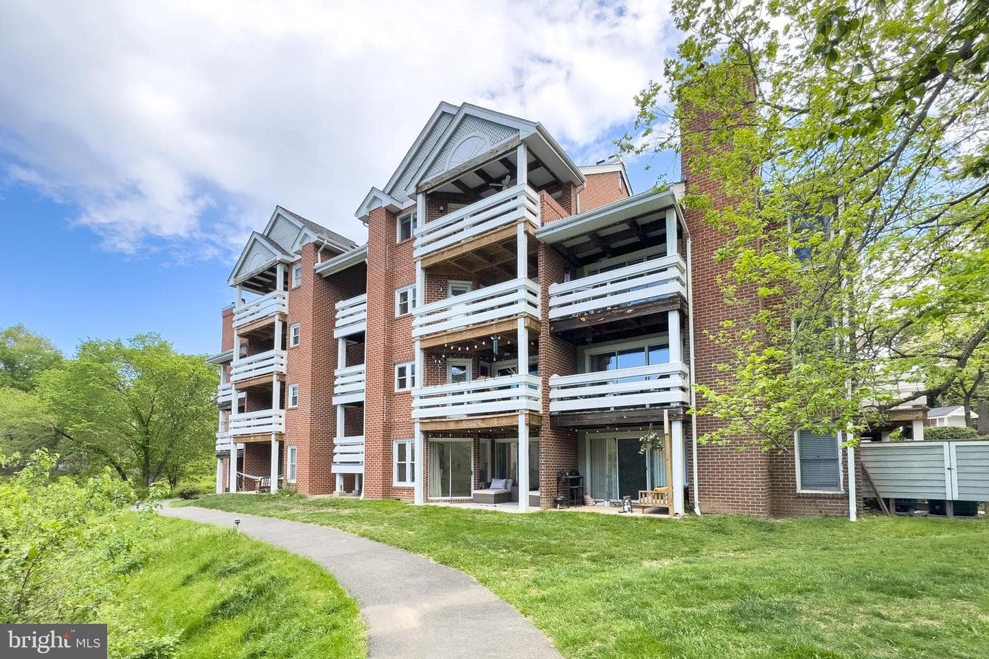 7594 Lakeside Village Drive #a