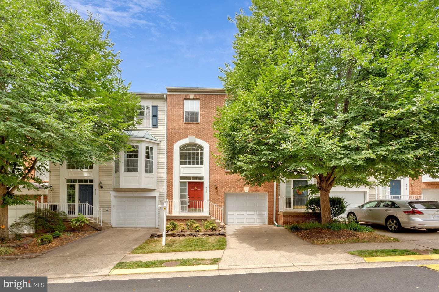 4112 Flower Box Court