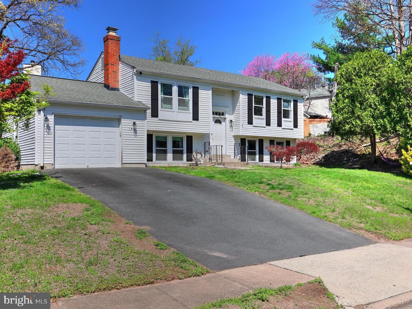 1502 Hiddenbrook Drive