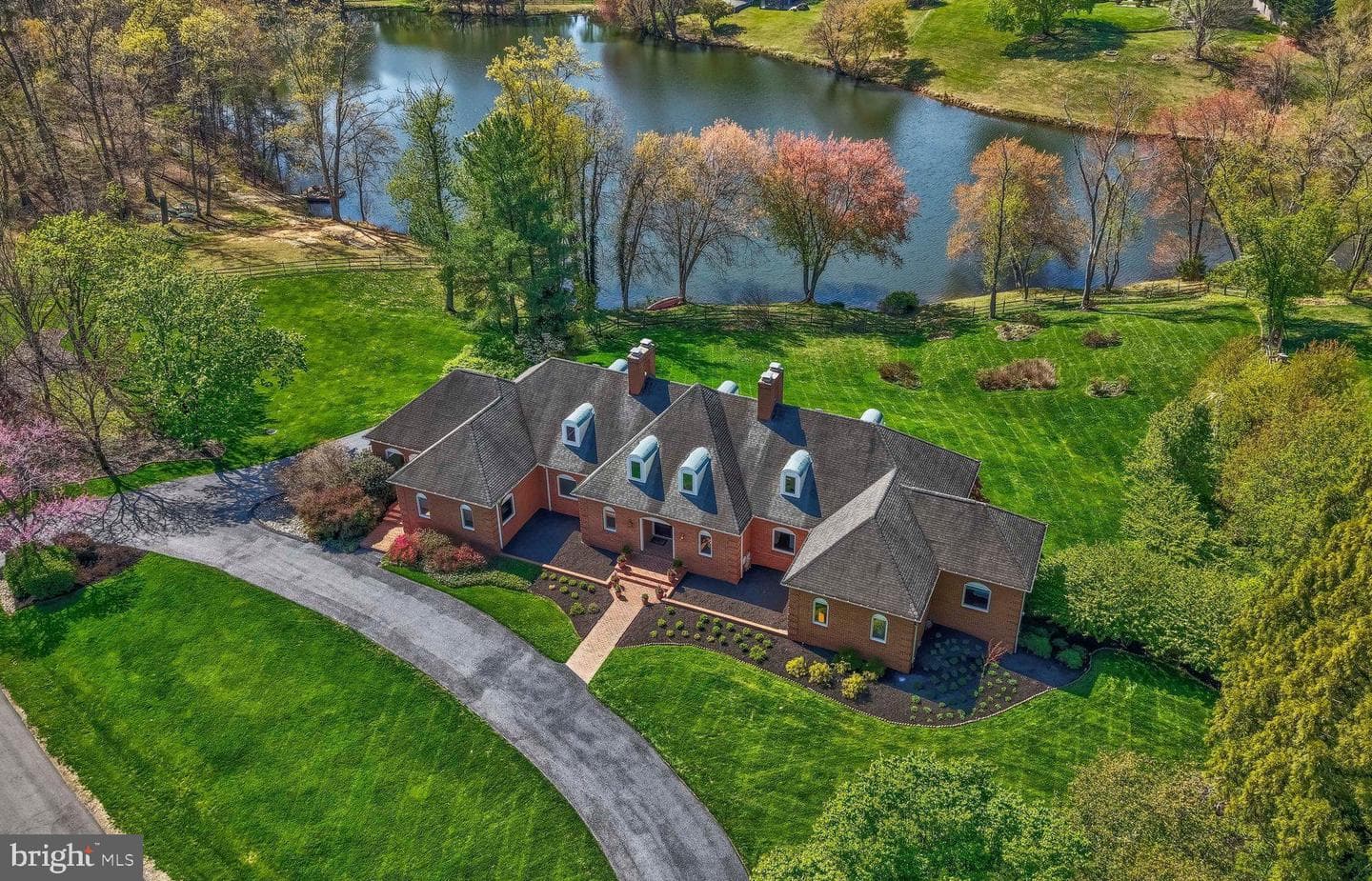 11221 Country Place