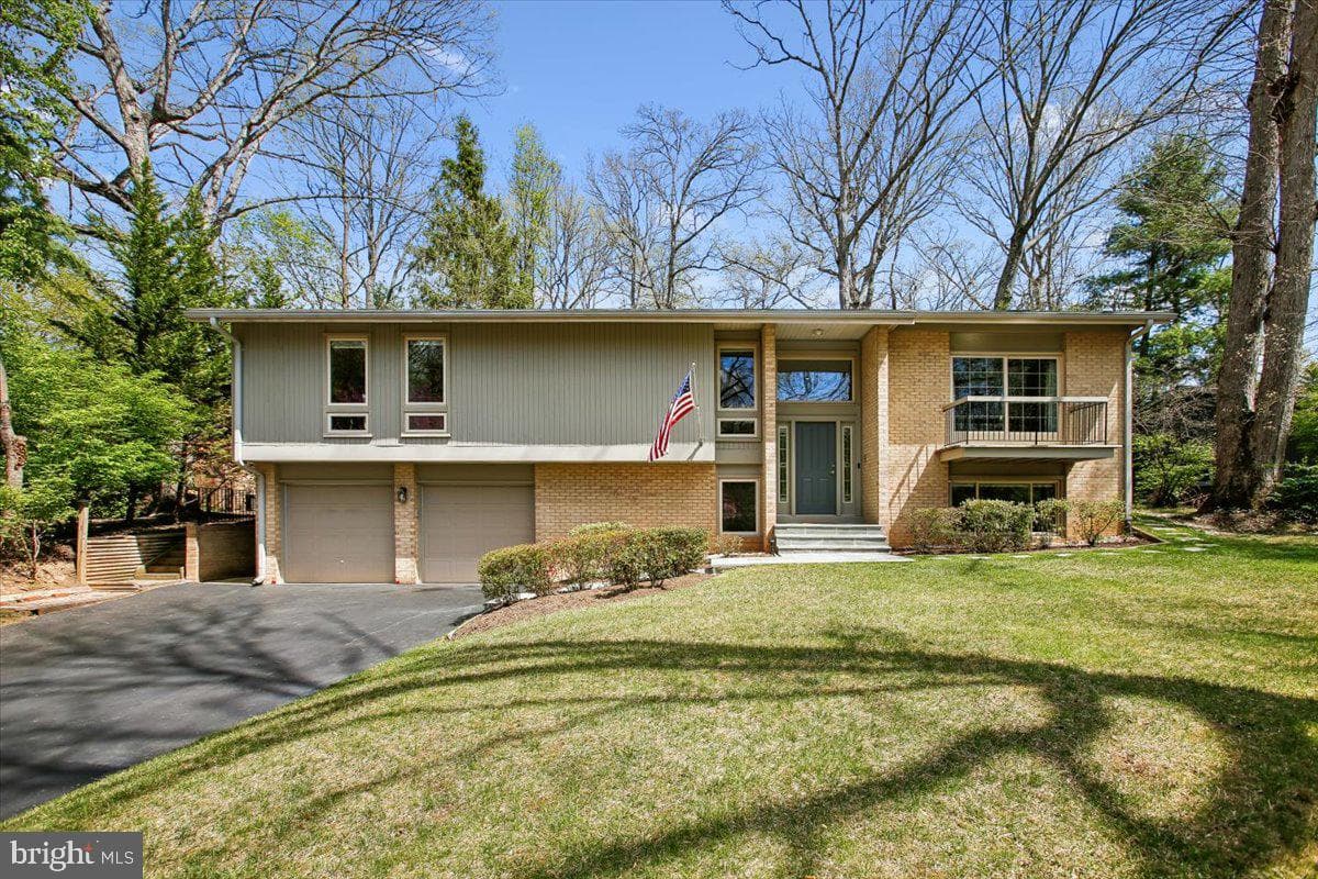 1440 Aldenham Lane photo 1