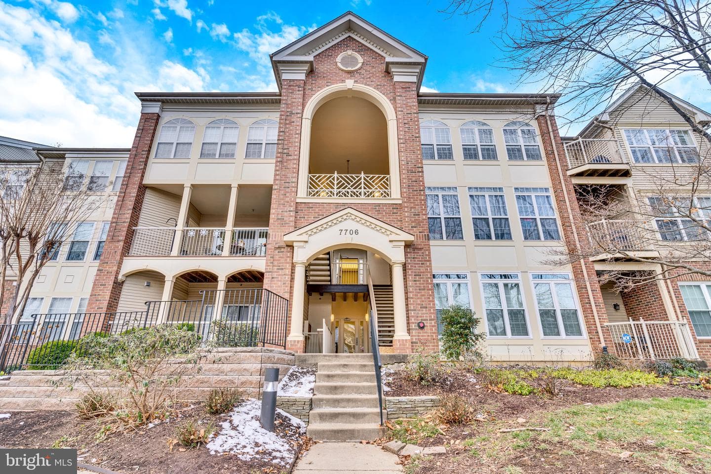 7706 Haynes Point Way #8f photo 1