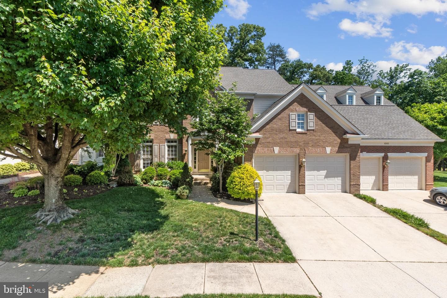 6264 Kingfisher Lane
