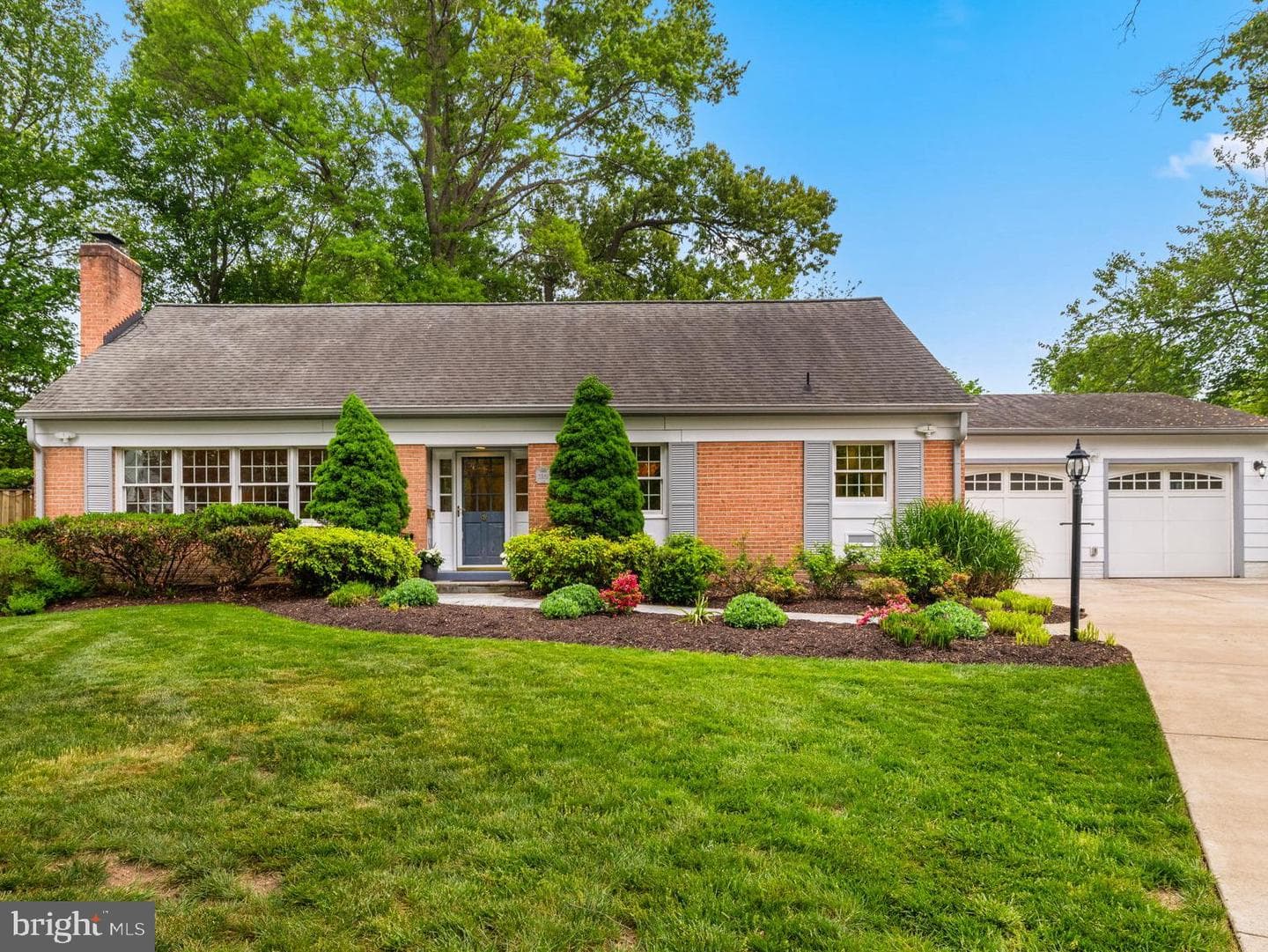 2501 Duxbury Place