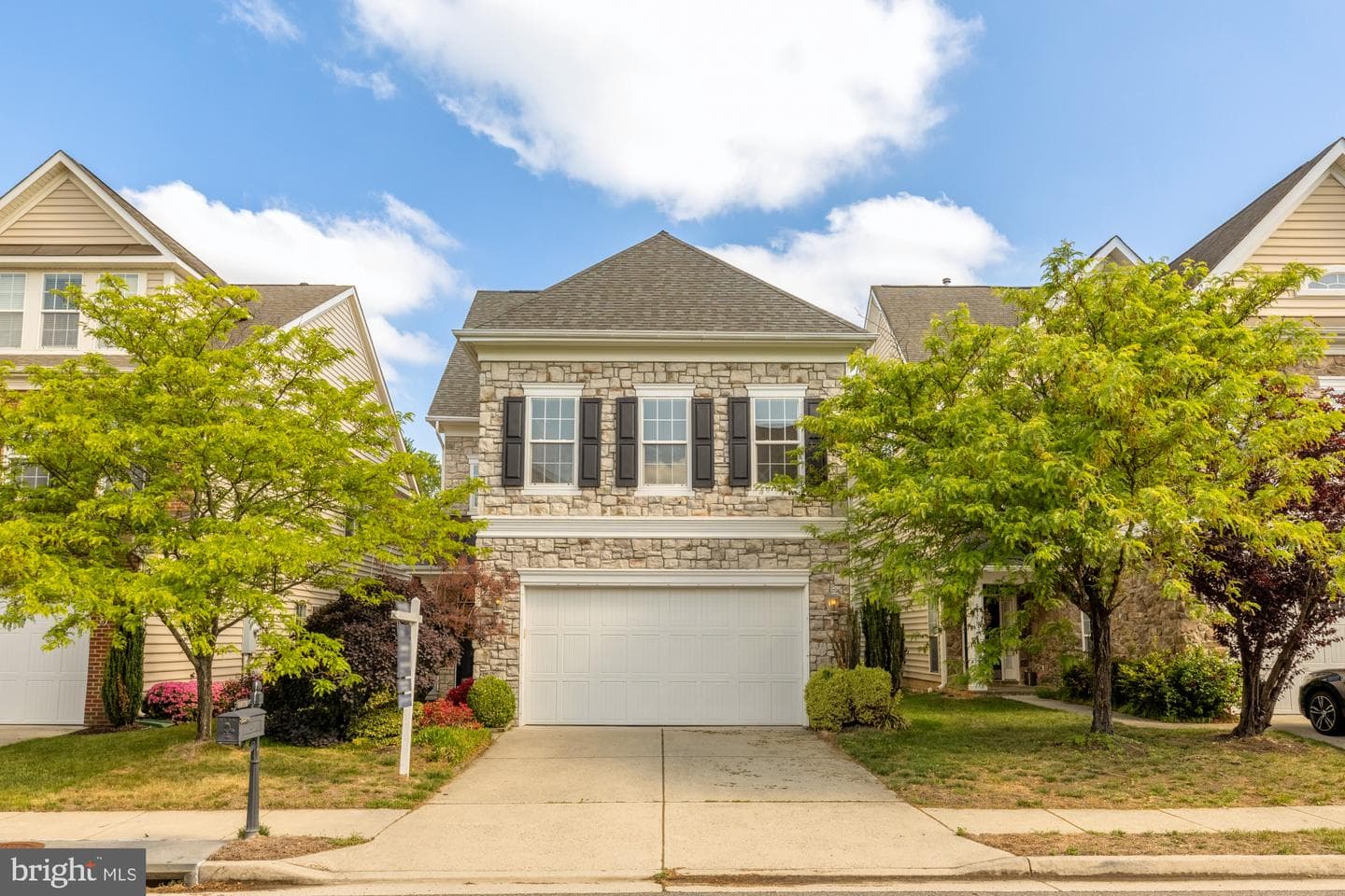 5978 Manorview Way