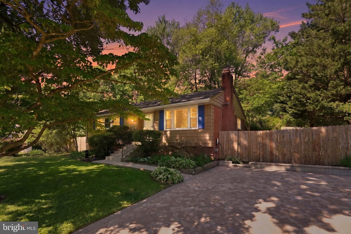 5414 Queensberry Avenue photo 1