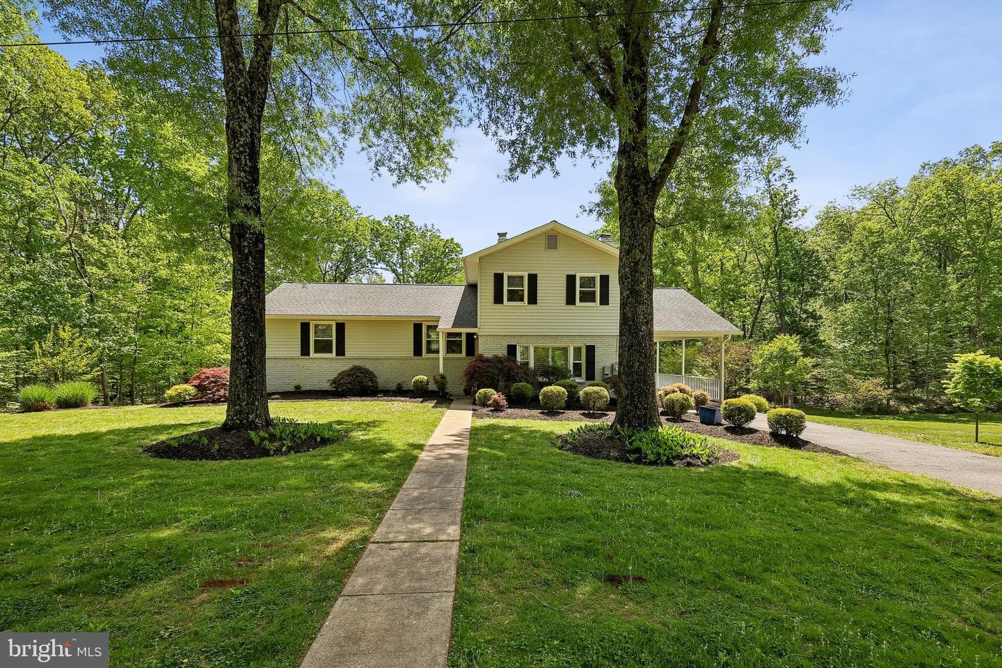 11341 Crescent Drive photo 1