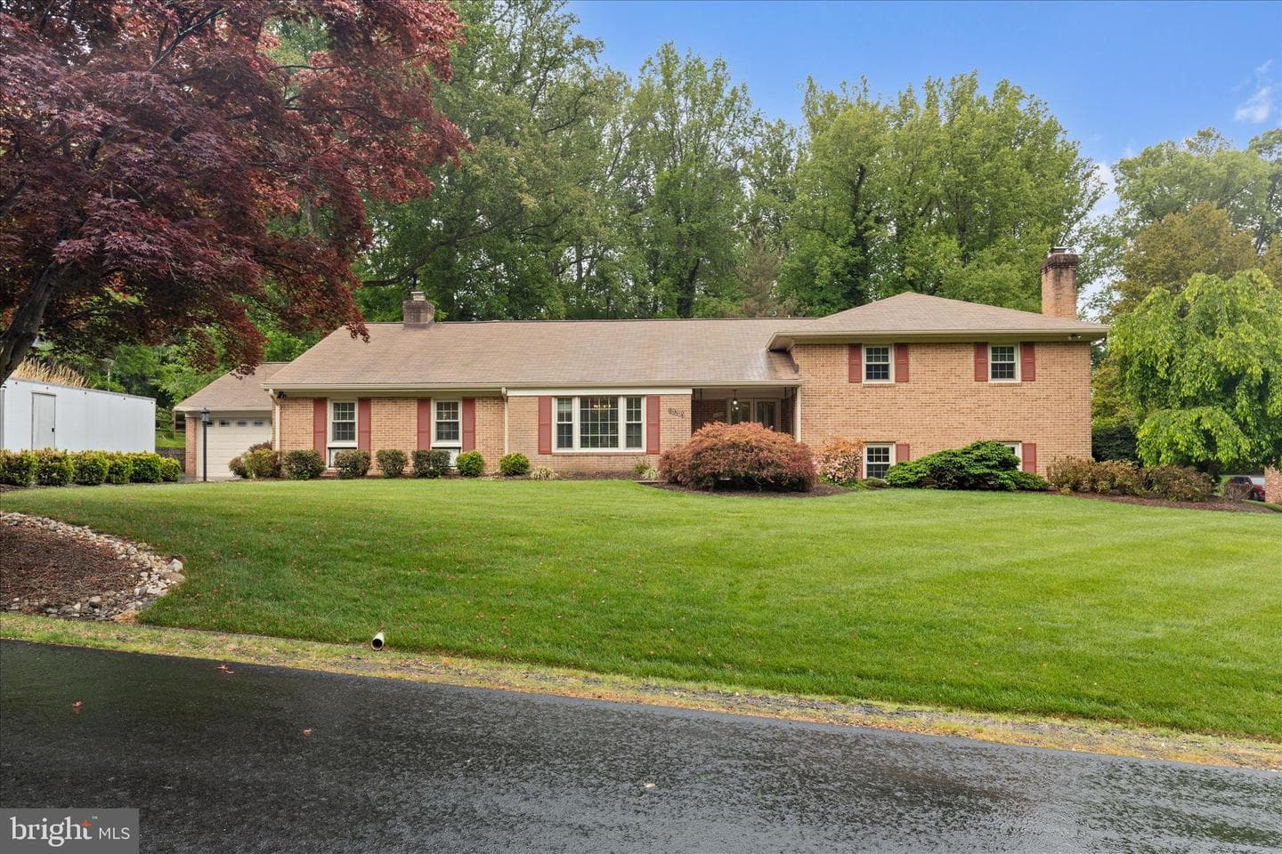 10205 Old Hunt Road photo 1