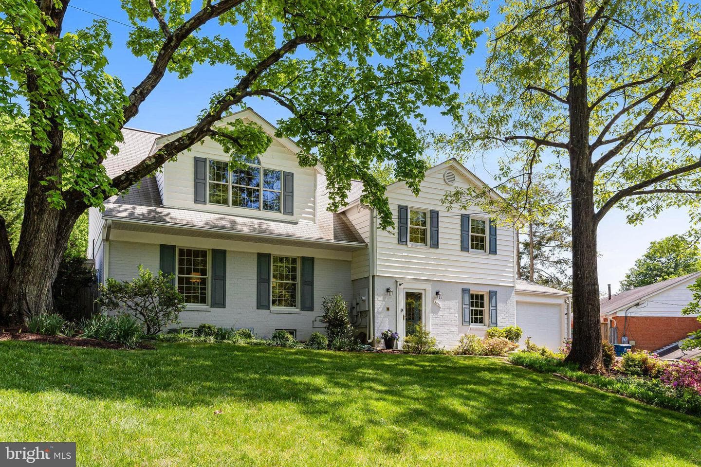 4007 Whispering Lane