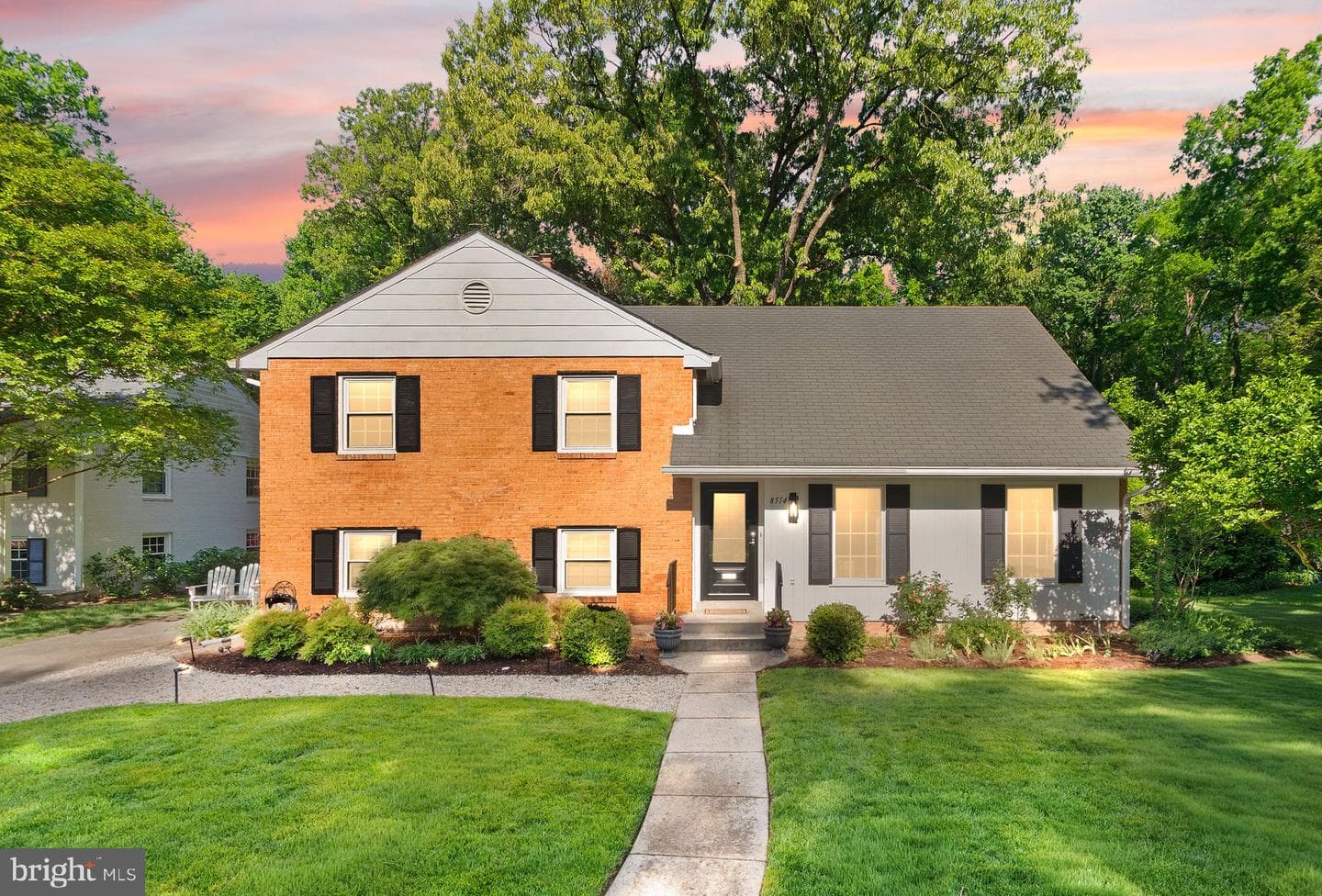 8514 Stable Drive