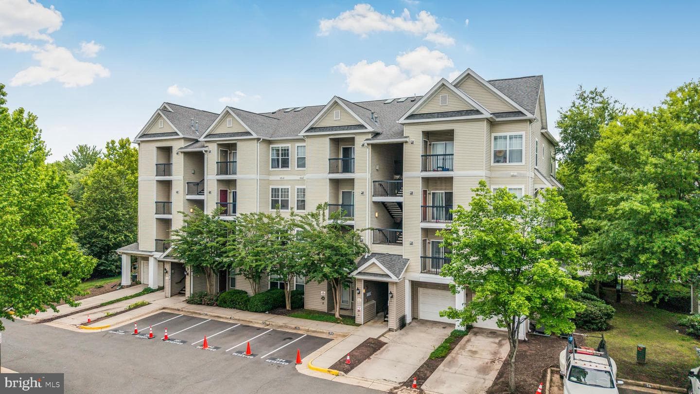 5115 Travis Edward Way #E photo 1