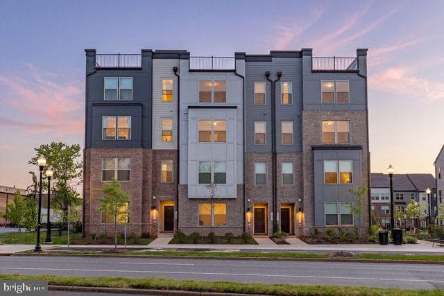 1147 Herndon Parkway #110, Herndon