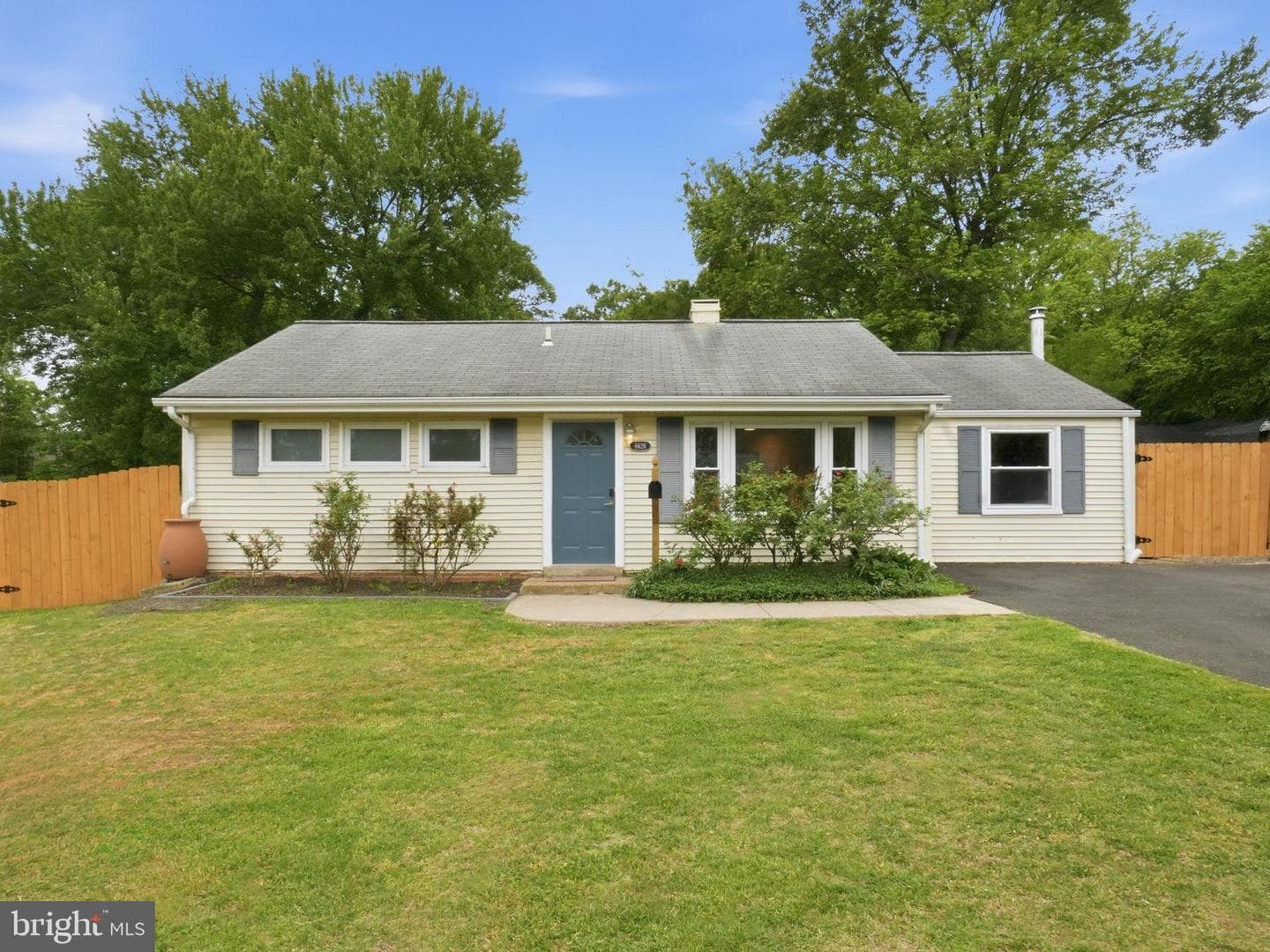 6626 Dorset Drive photo 1