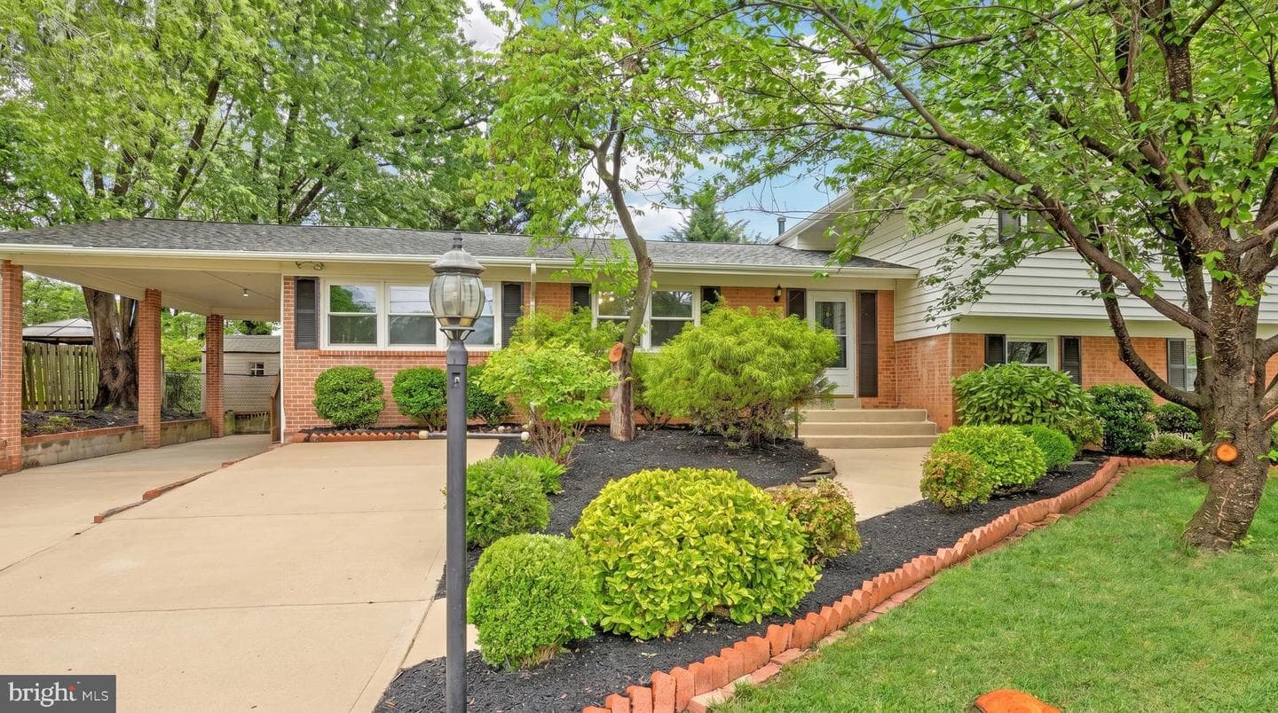 6530 Ashlawn Court