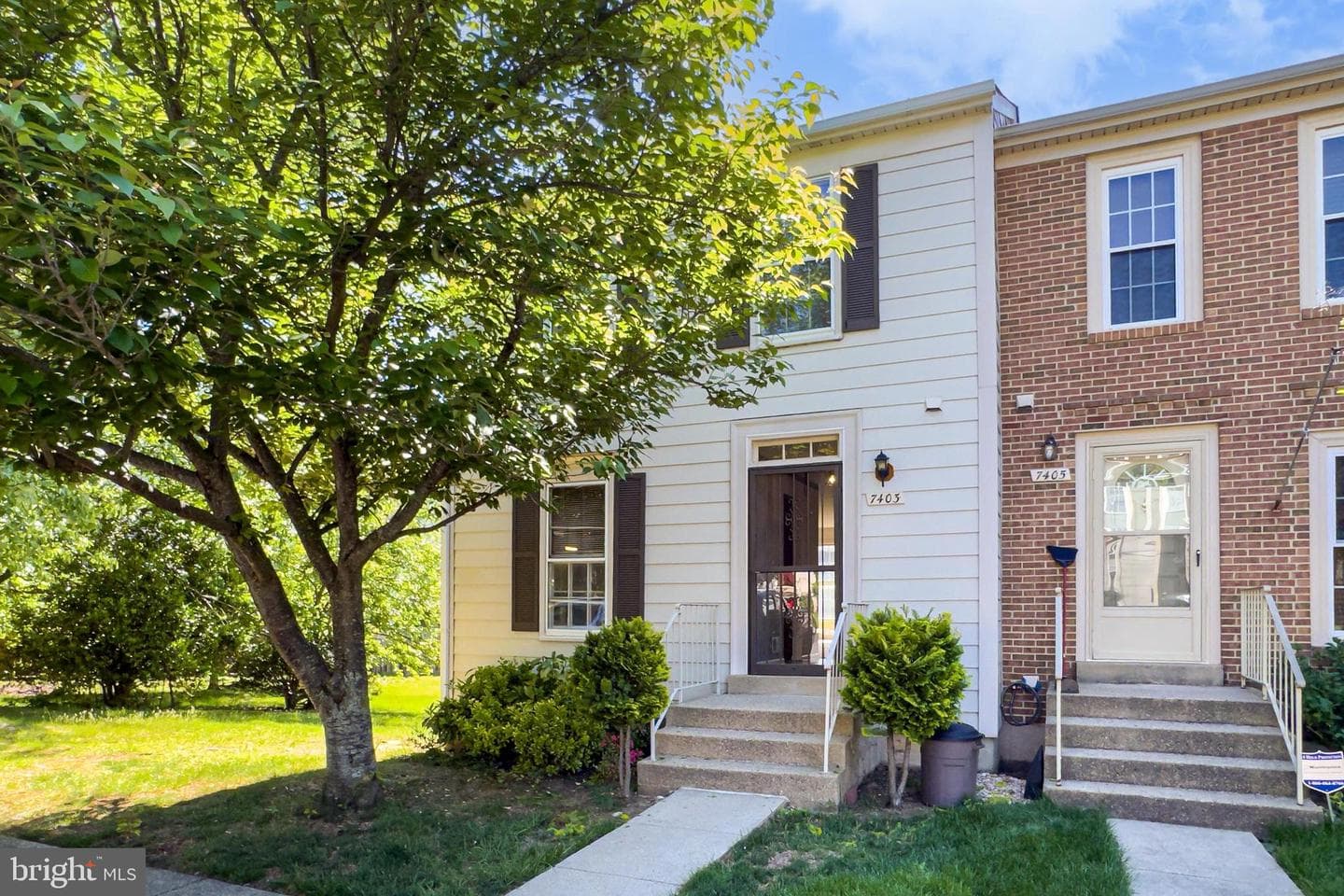 7403 Houndsbury Court photo 1