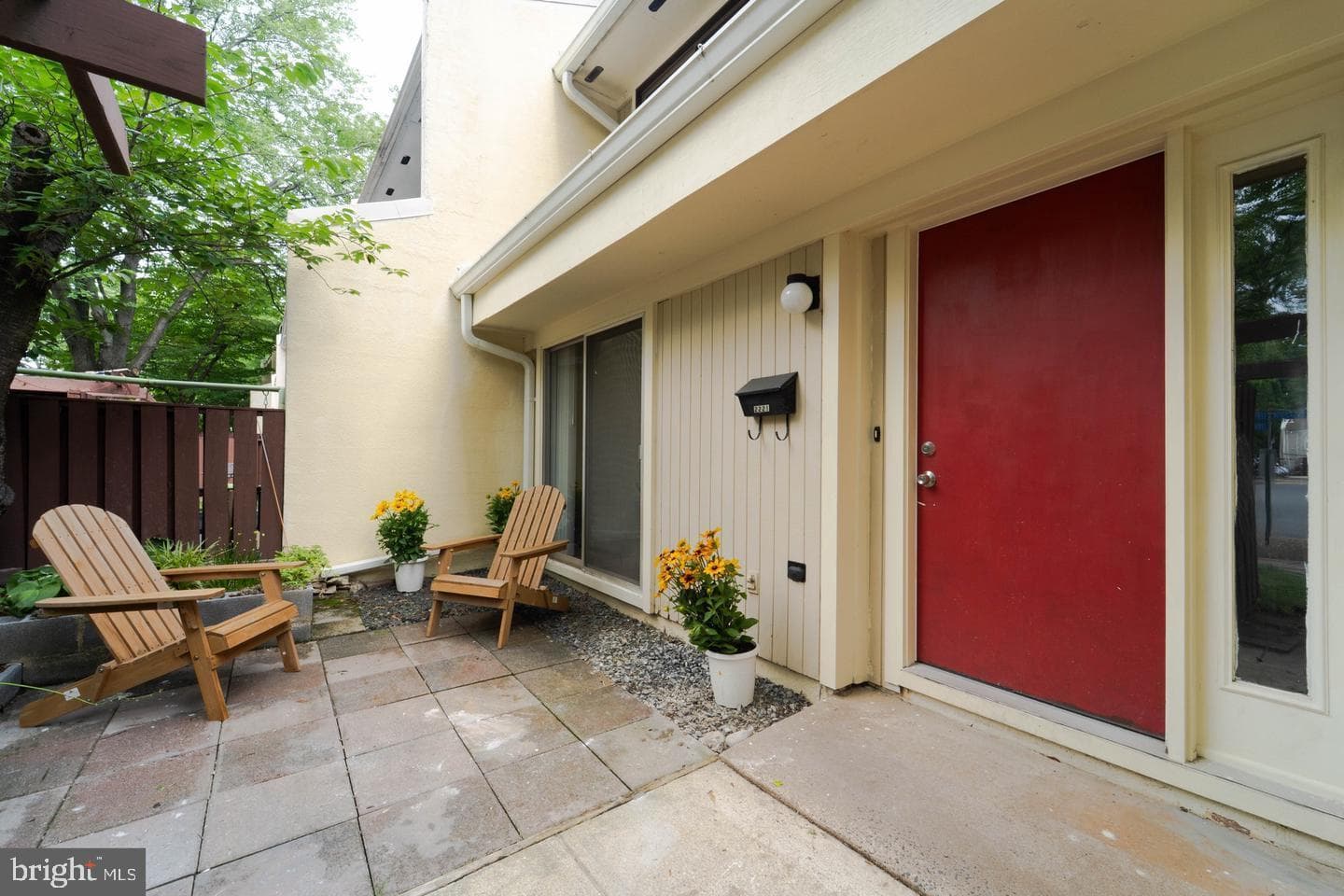 2221 Southgate Square