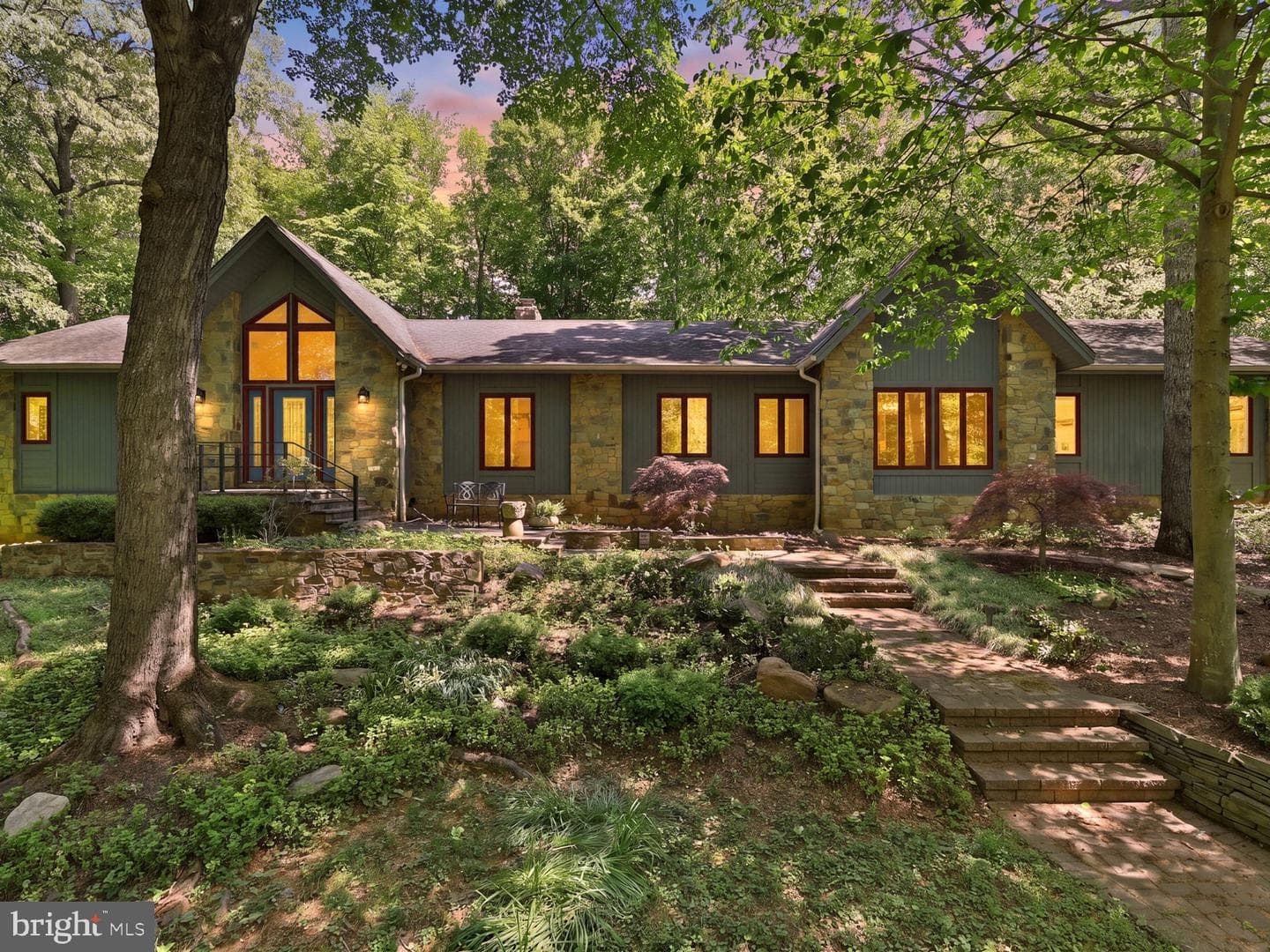 9492 Oak Falls Court