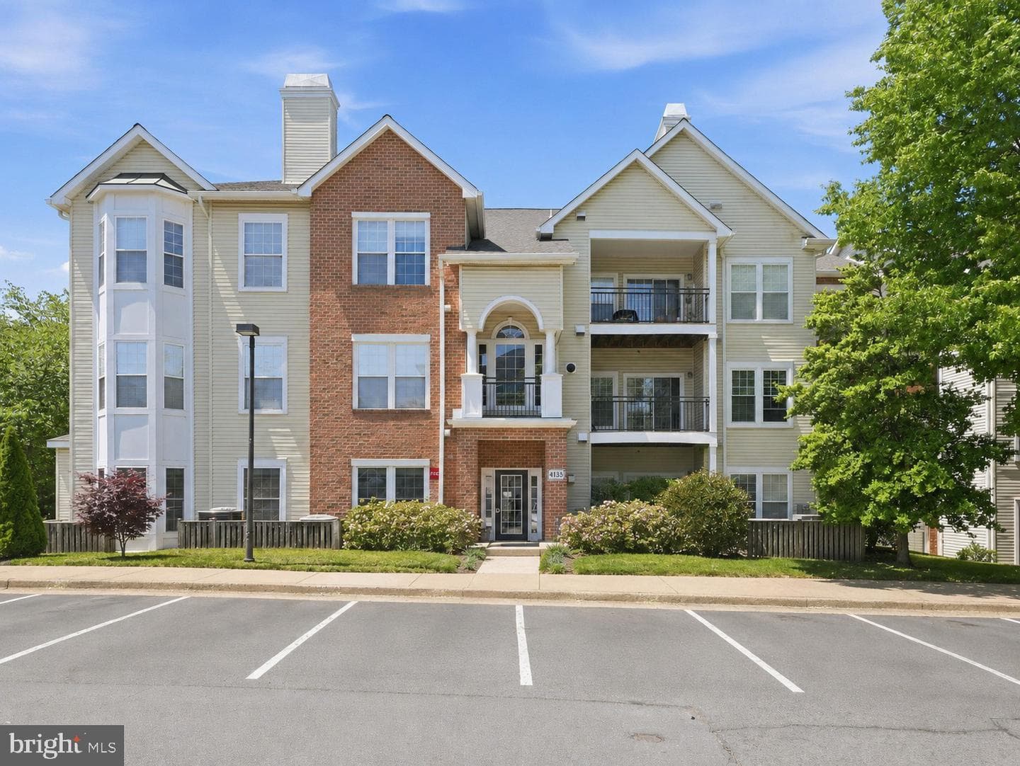4135 Fountainside Lane #101
