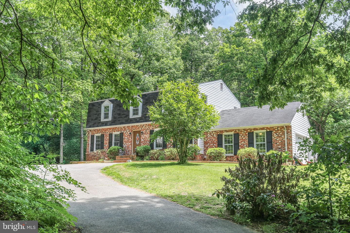 6401 Wolf Run Hunt Court