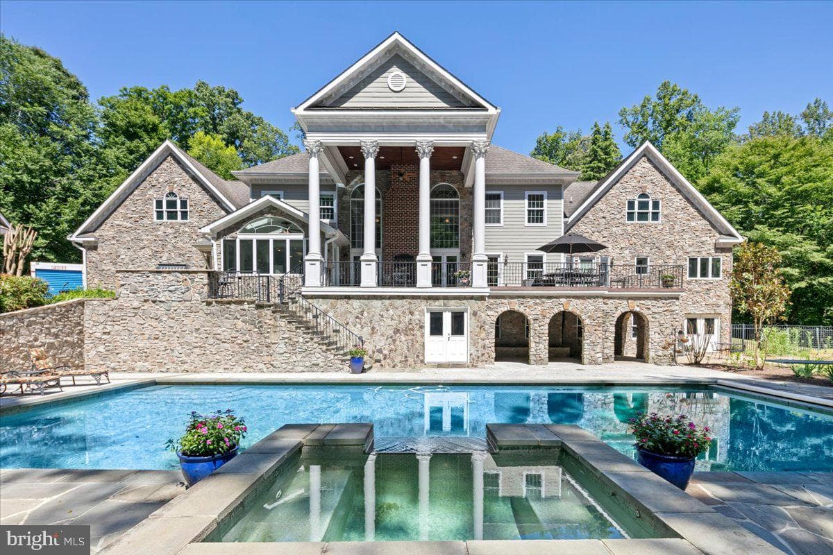 13320 Ivakota Farm Road, Clifton