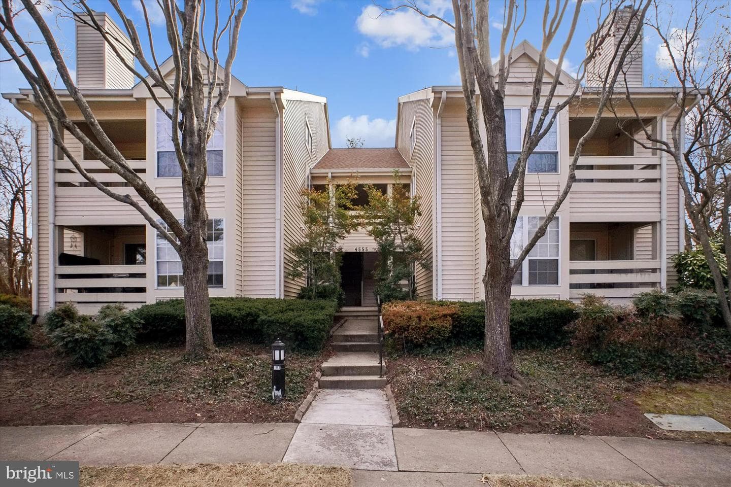 4555 Interlachen Court #j