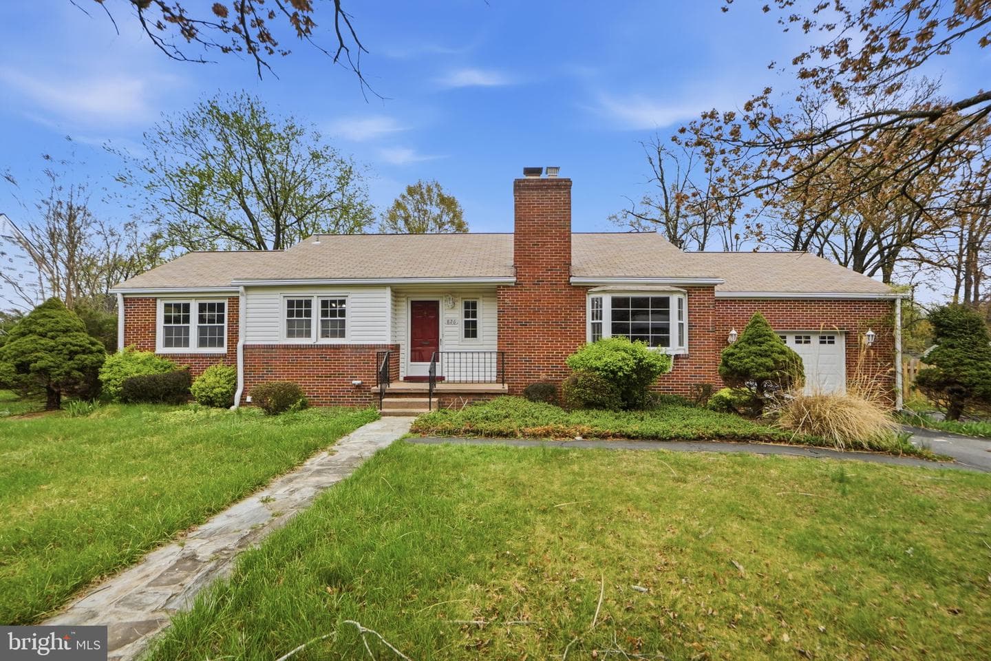 826 Van Buren Street