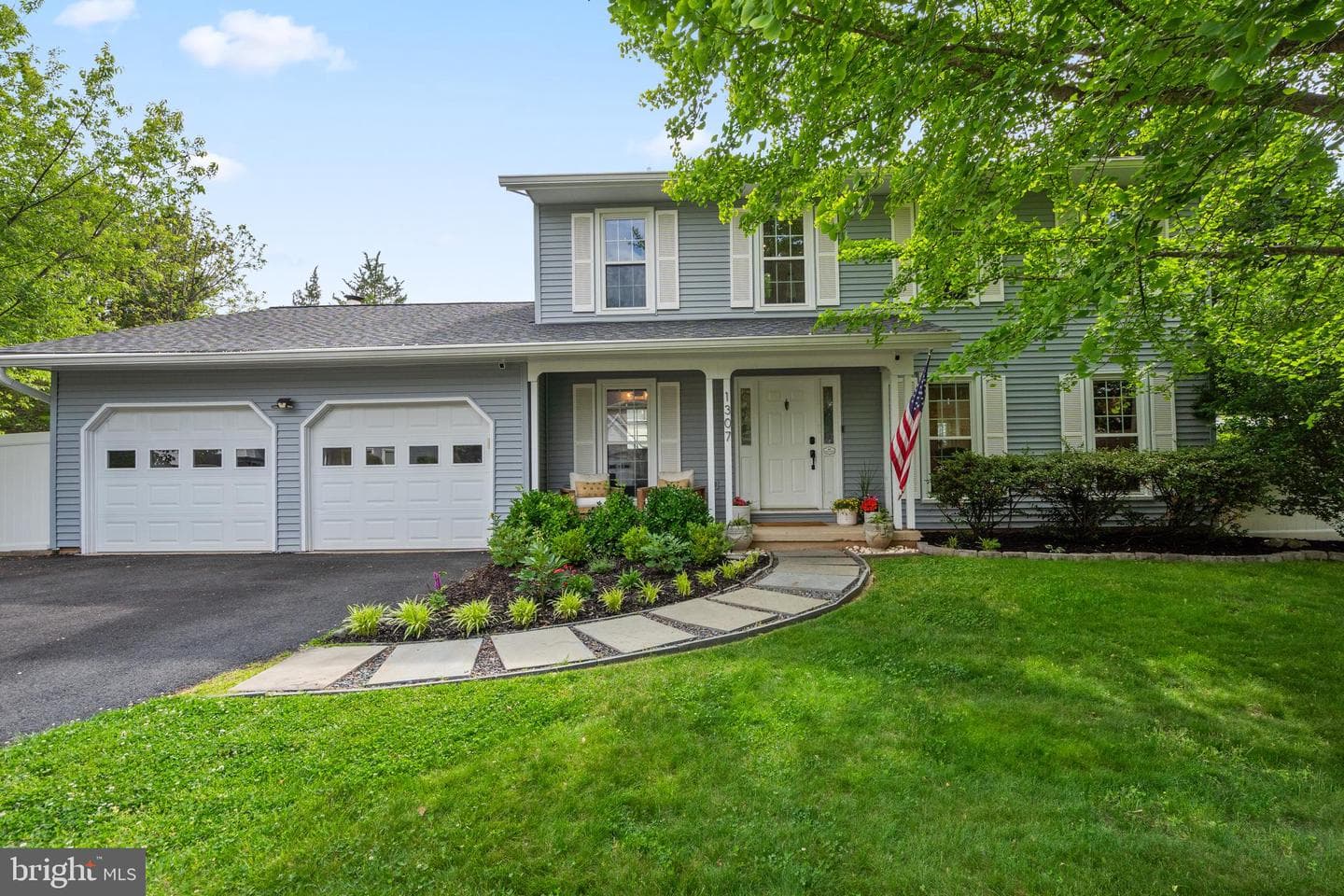 1307 Boulder Crest Court
