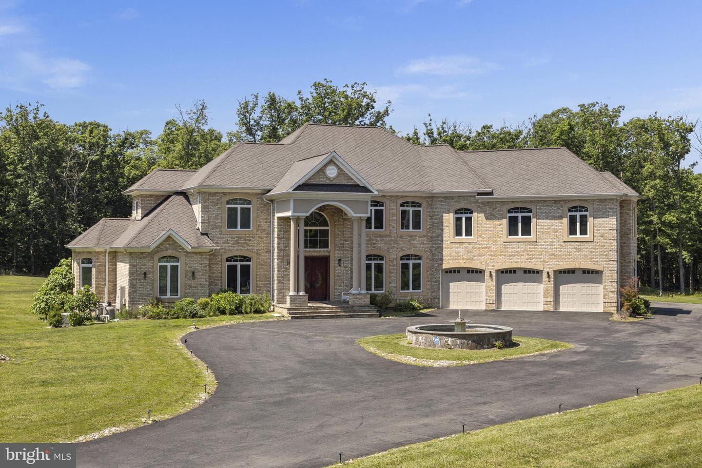 5848 Doyle Road, Clifton