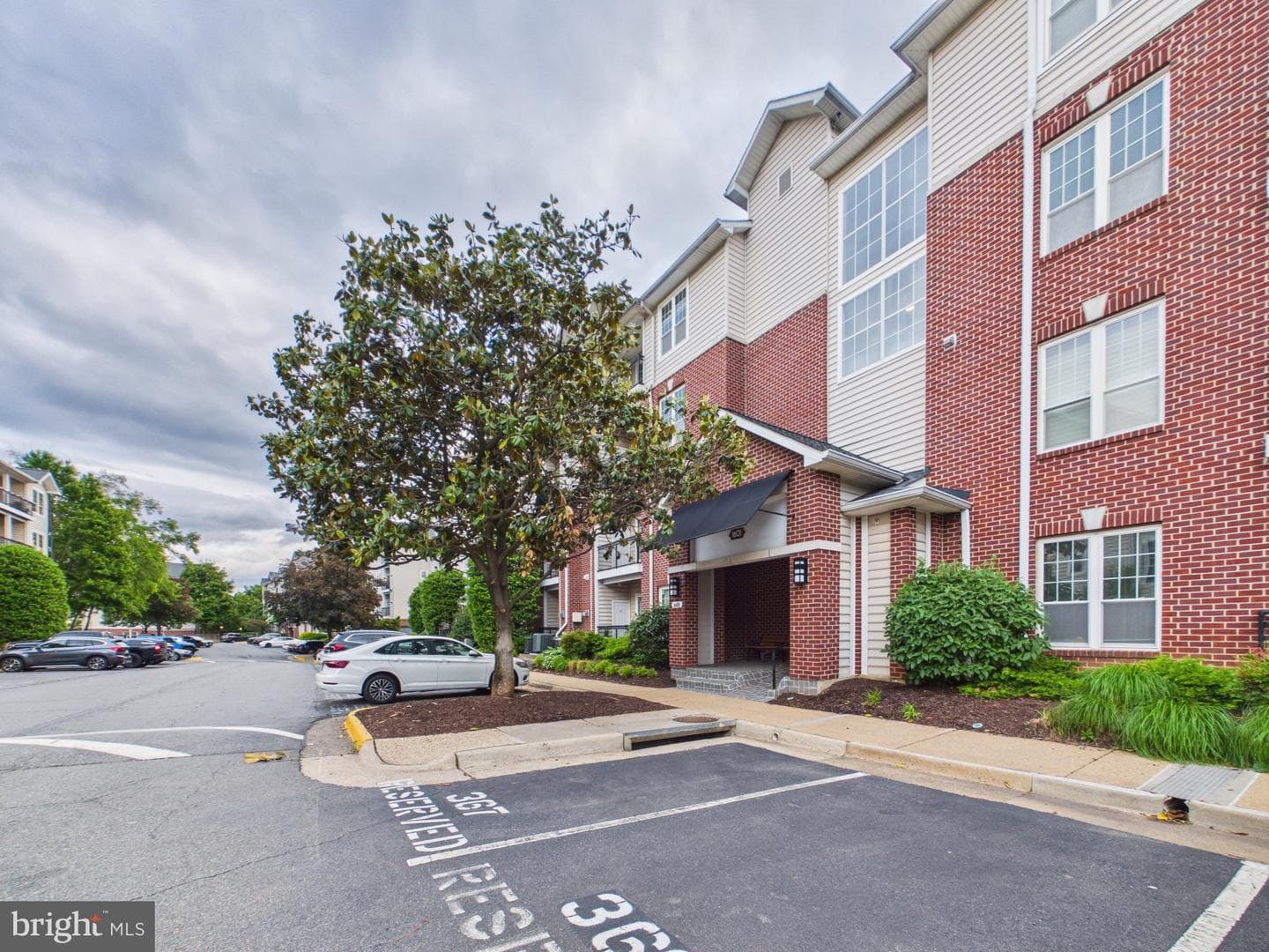 1601 Spring Gate Drive #1307