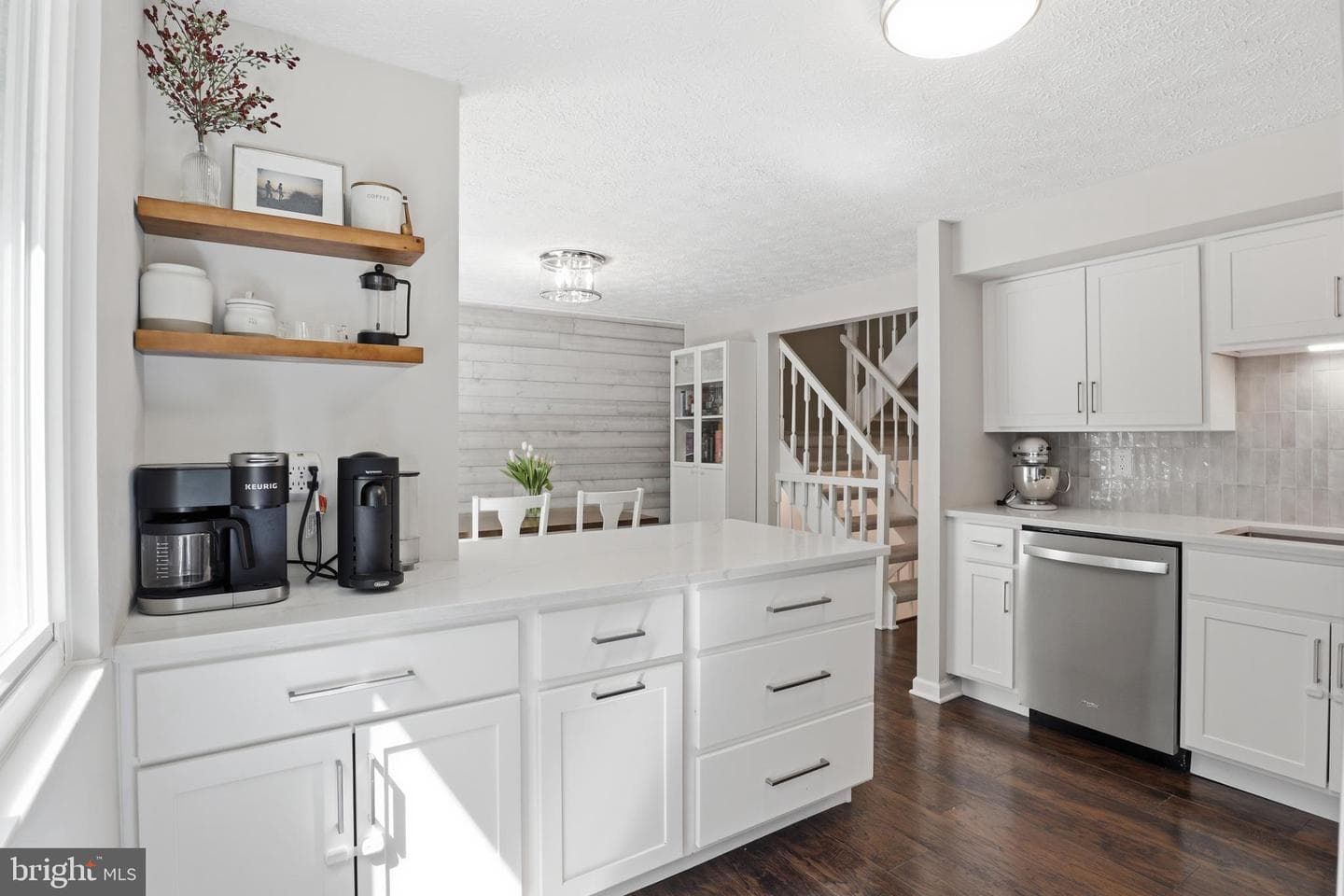 8033 Orange Plank Road