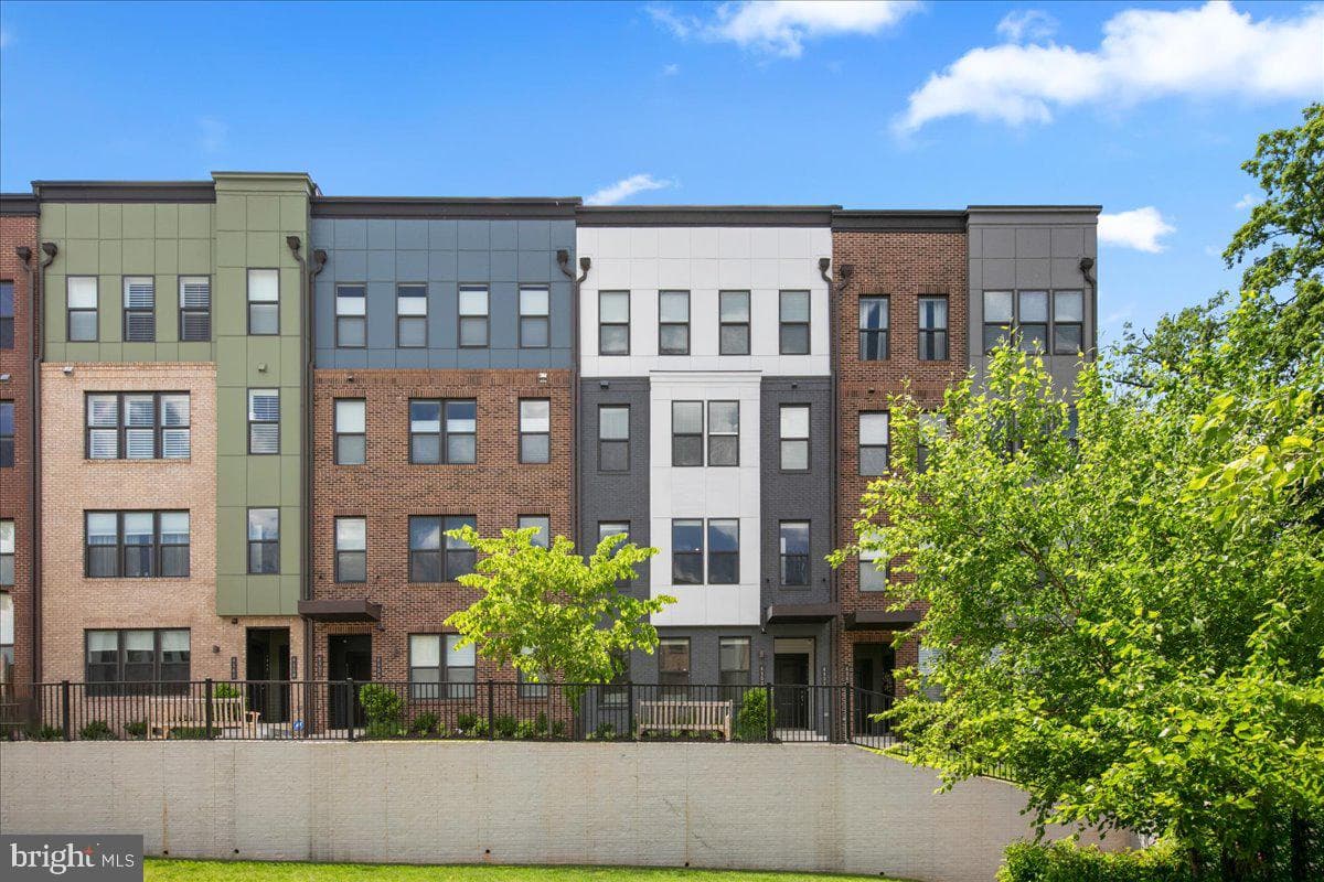 4153 Red Mulberry Drive #20