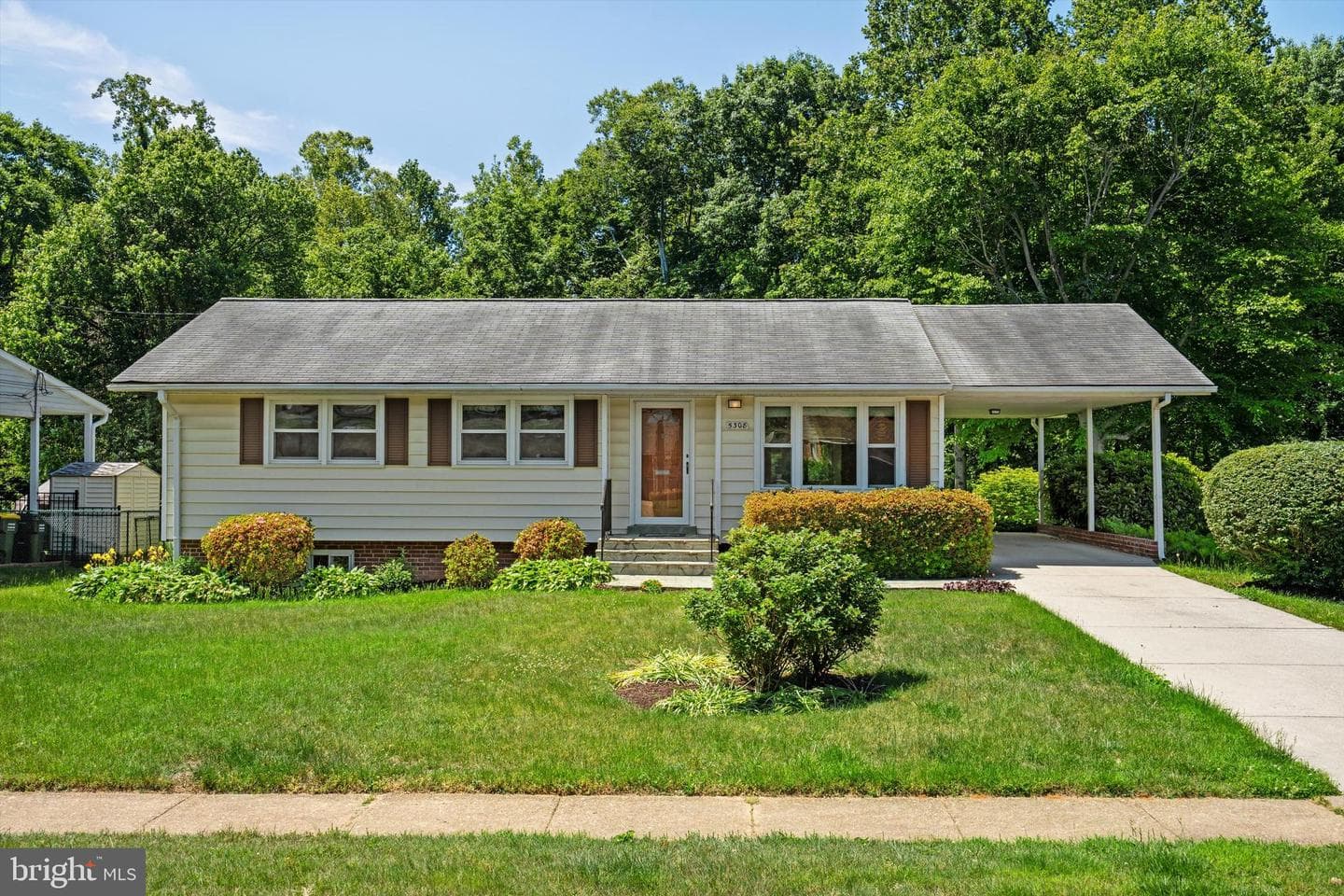 5308 Inverchapel Road