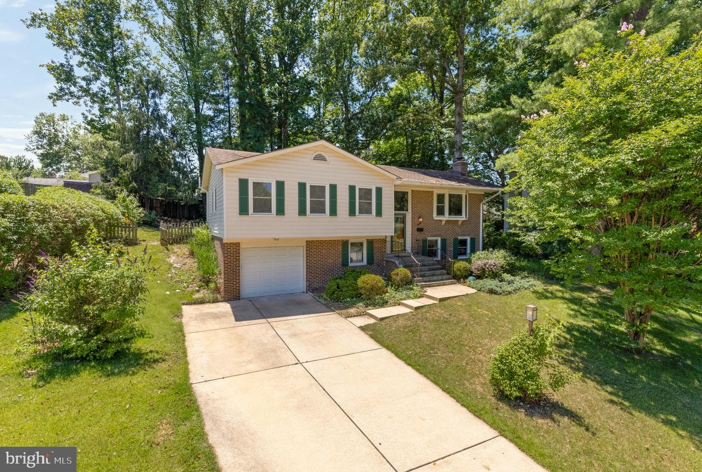 8407 Georgian Way