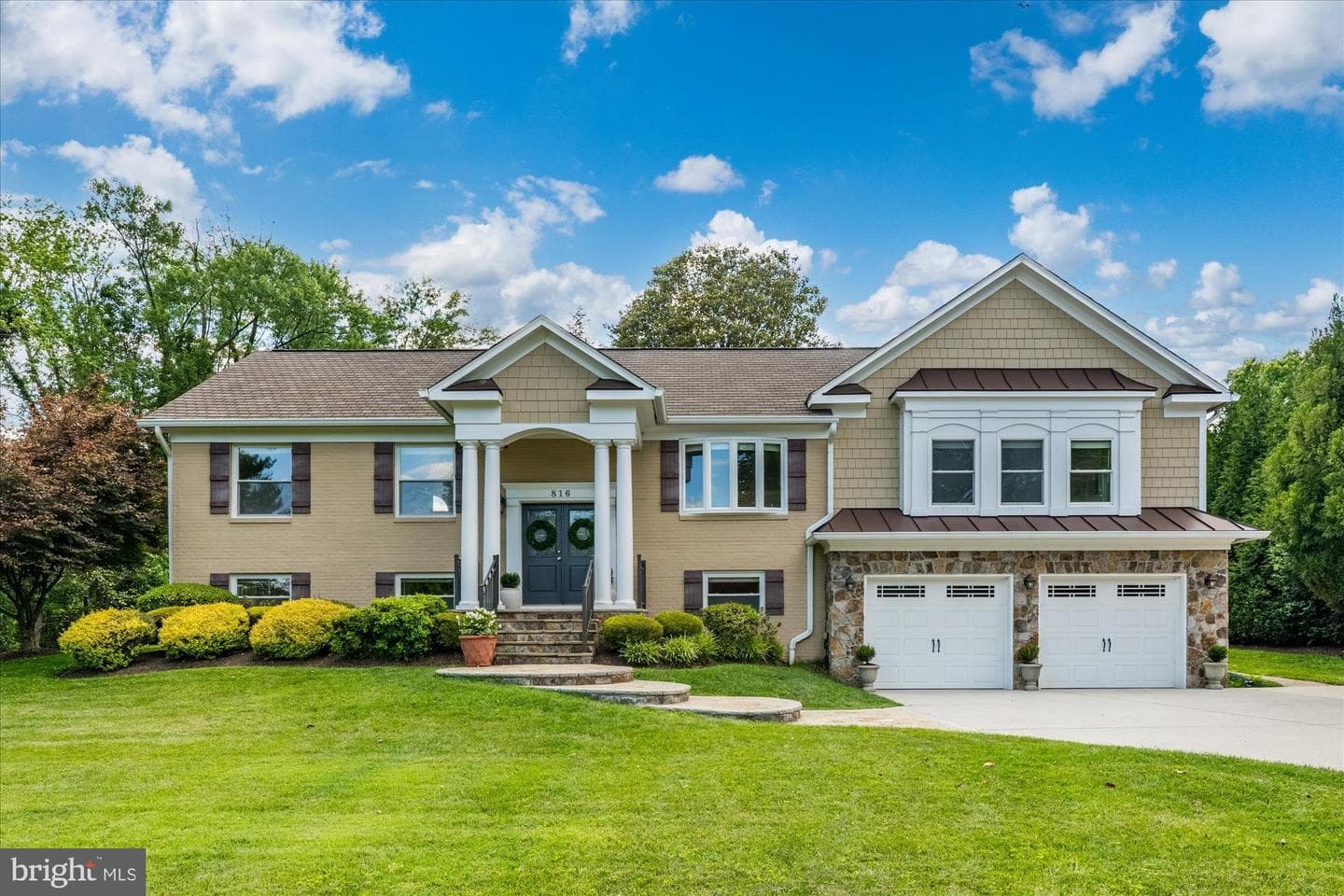 816 Constellation Drive