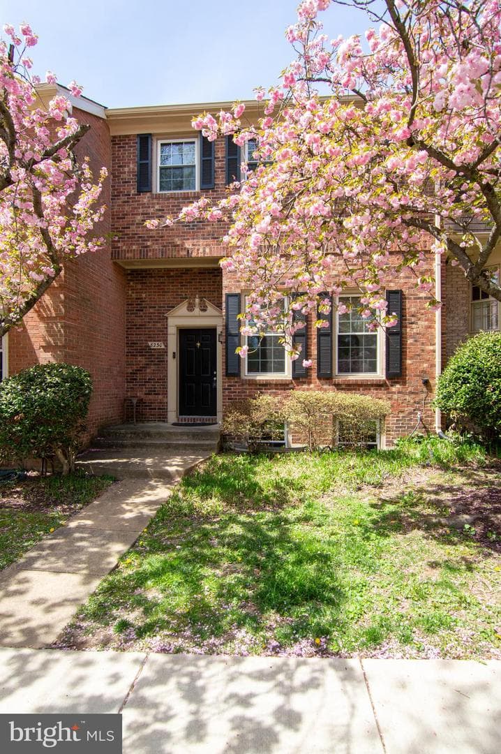 8230 La Faye Court