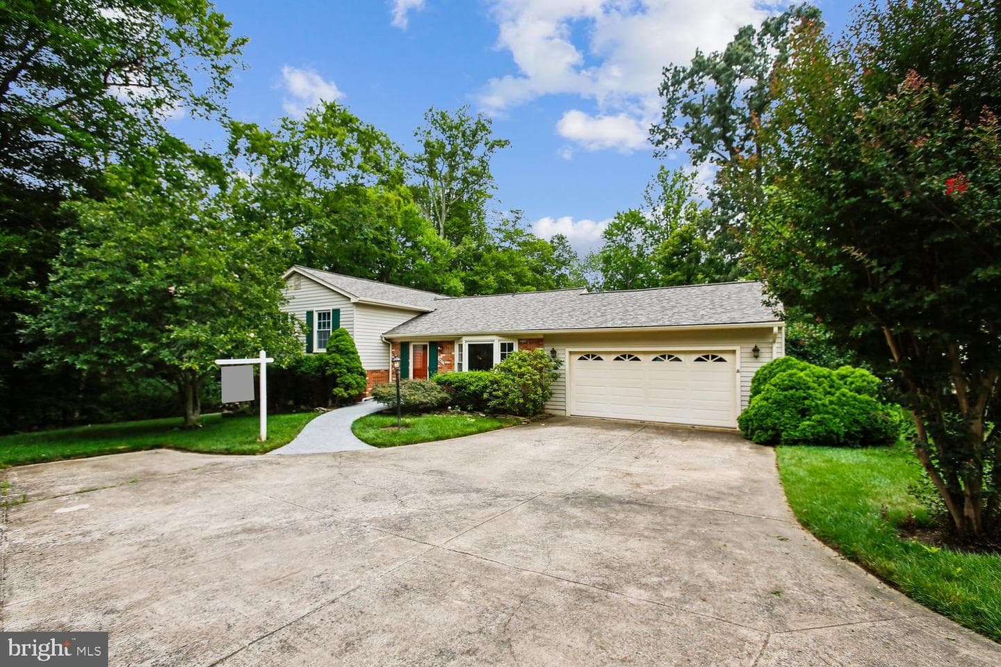 7871 Godolphin Drive, Springfield