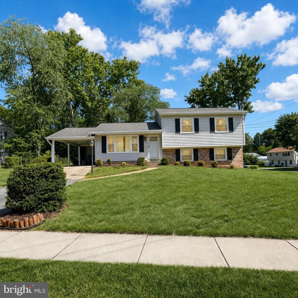 6119 Marilyn Drive