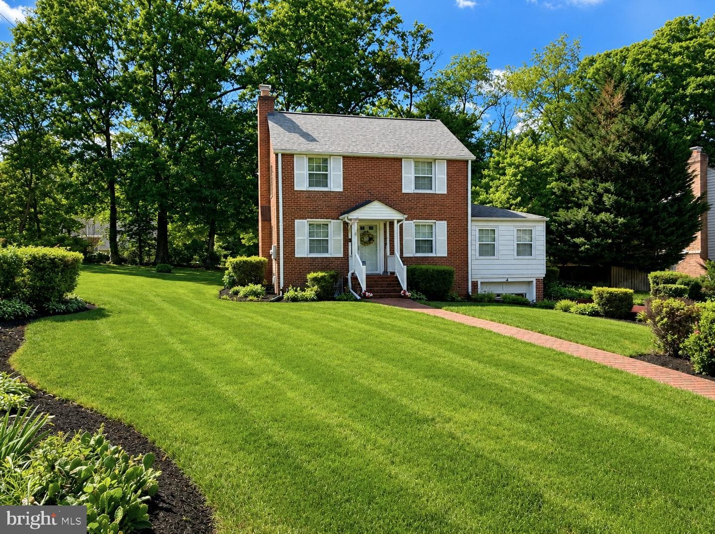 4004 Lee Place