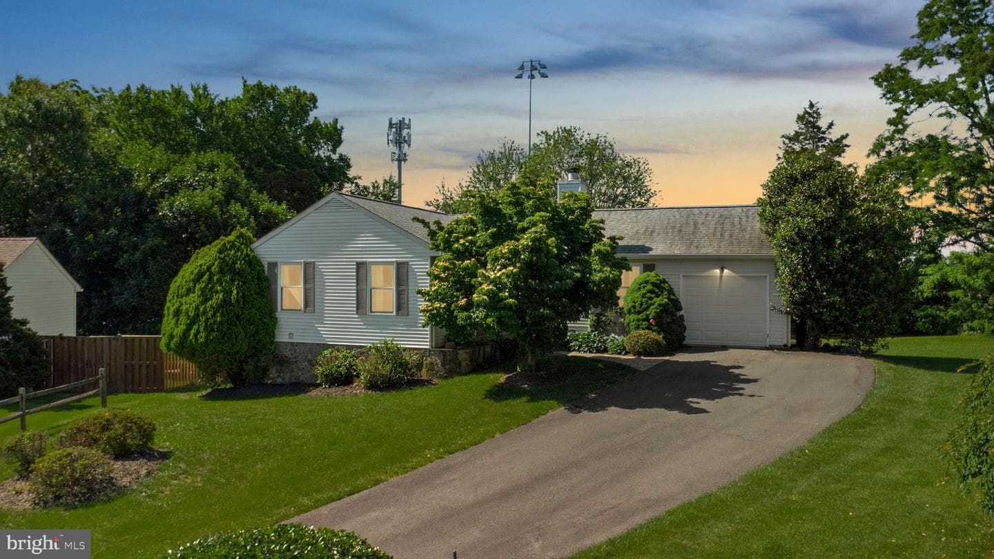 12241 Parkstream Terrace