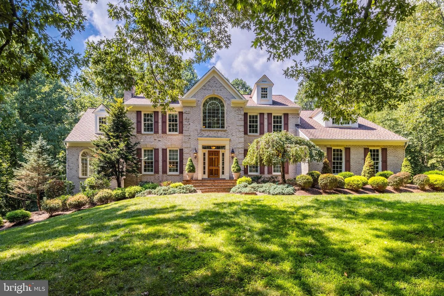 5501 W Ridge View Drive