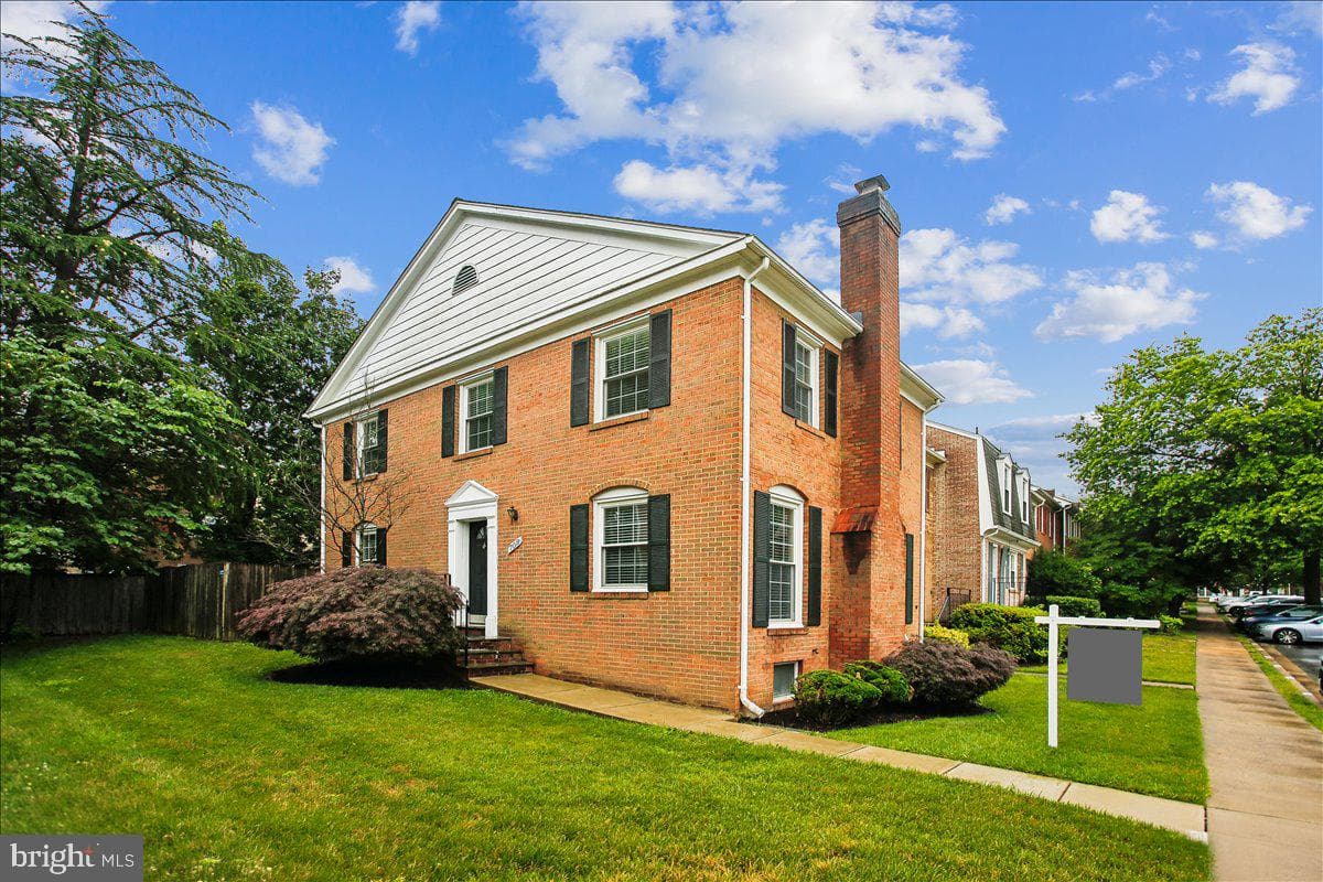 7018 Bradwood Court