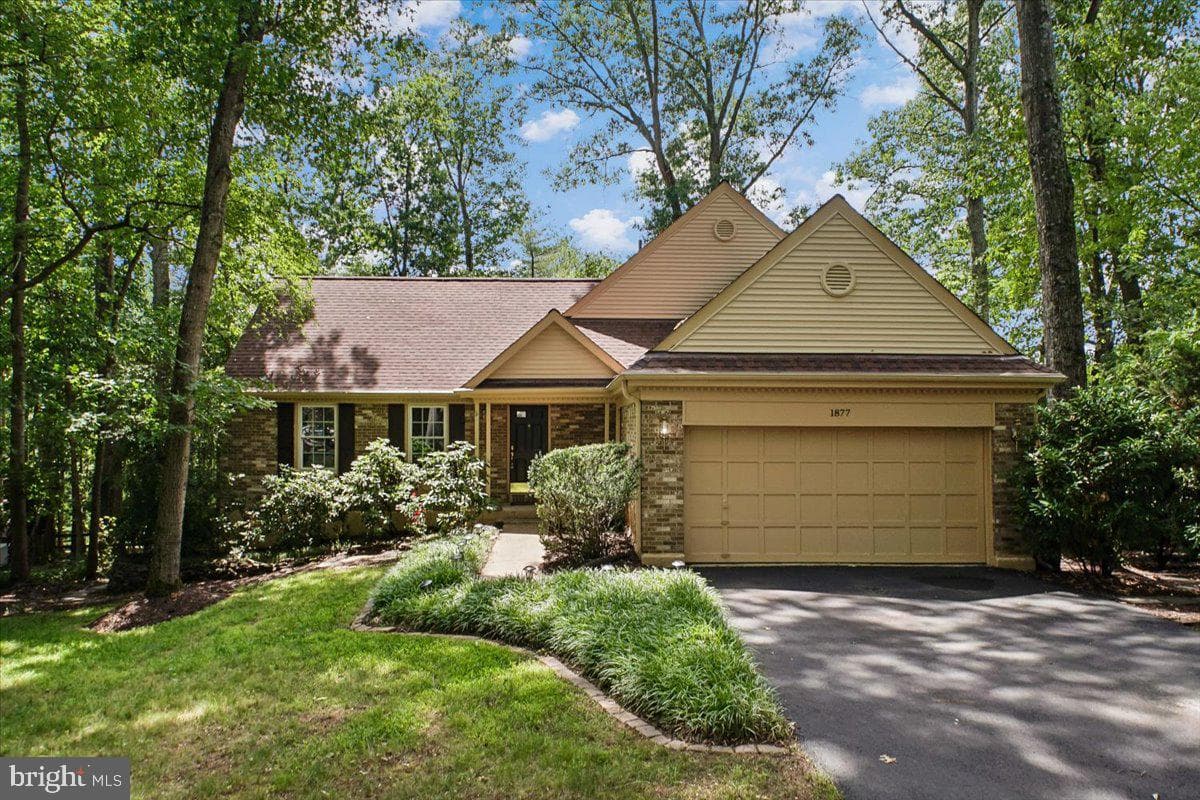 1877 Post Oak Trail