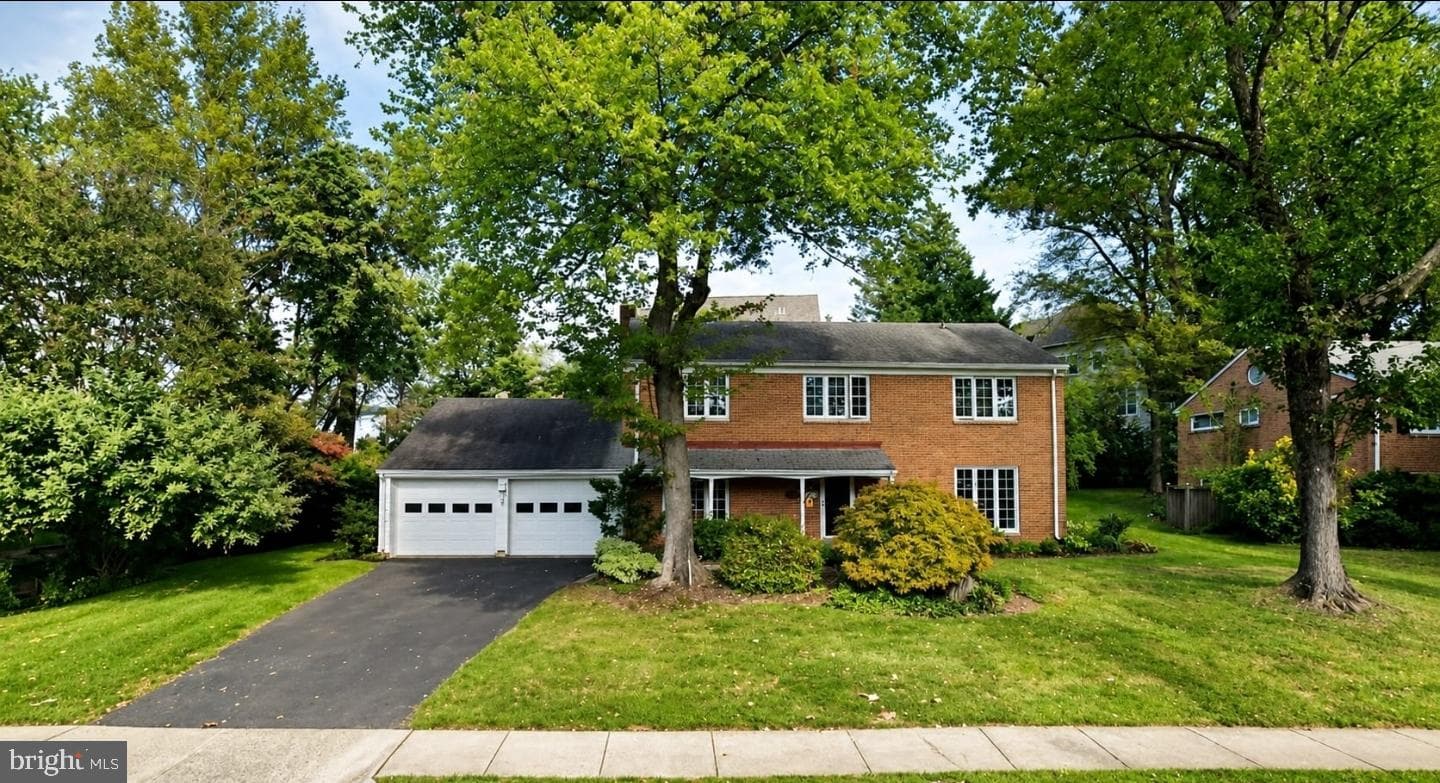 1805 Great Falls Street, McLean