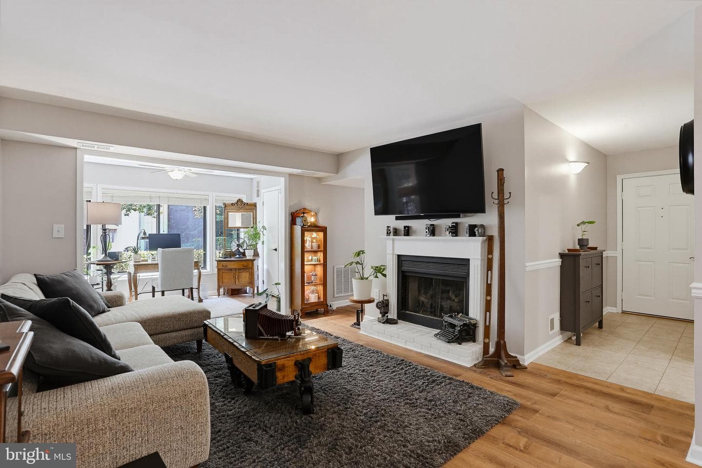 2205 Hunters Run Drive, Reston